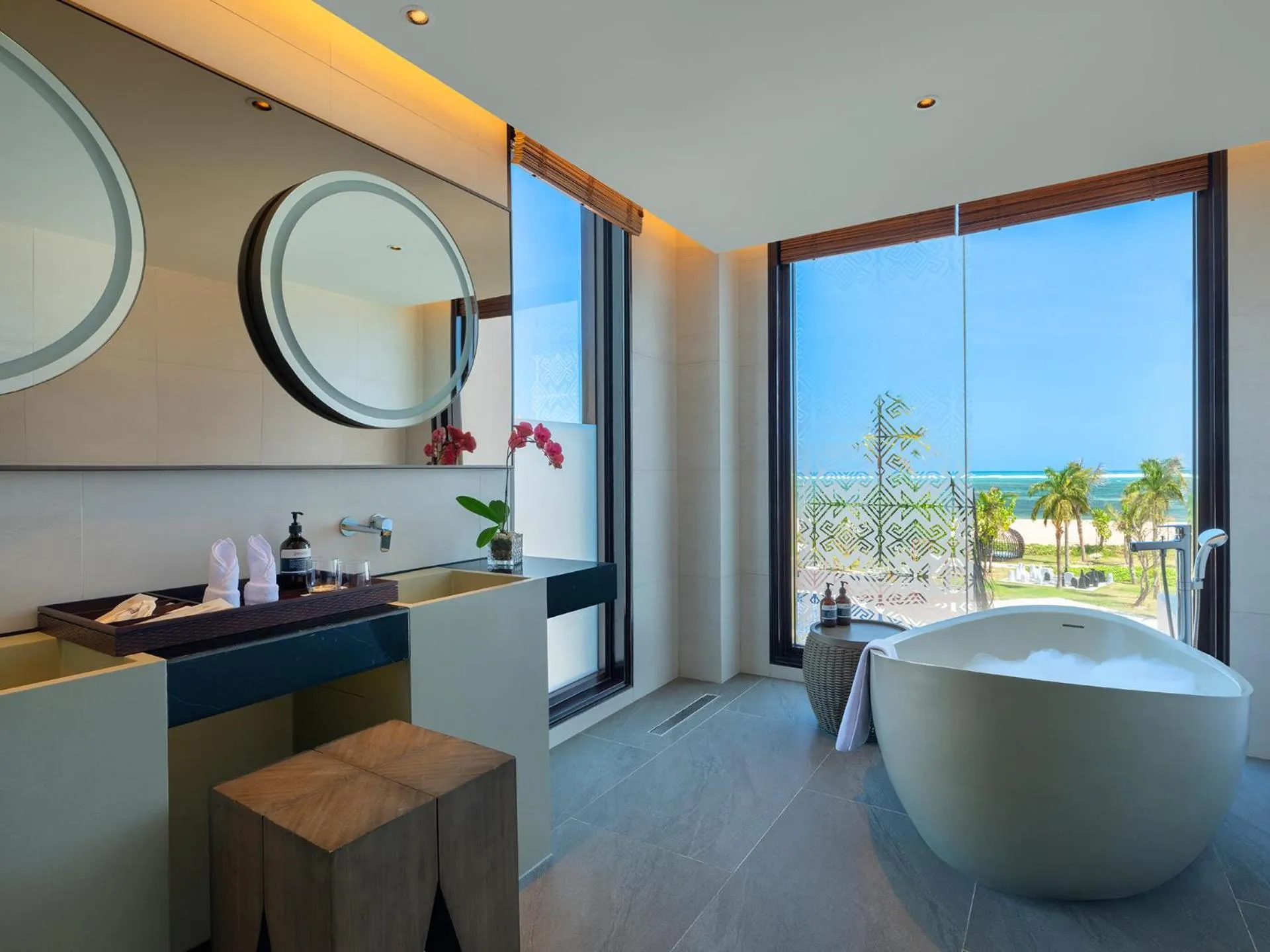 Bathroom in Pullman Lombok Merujani Mandalika Beach Resort