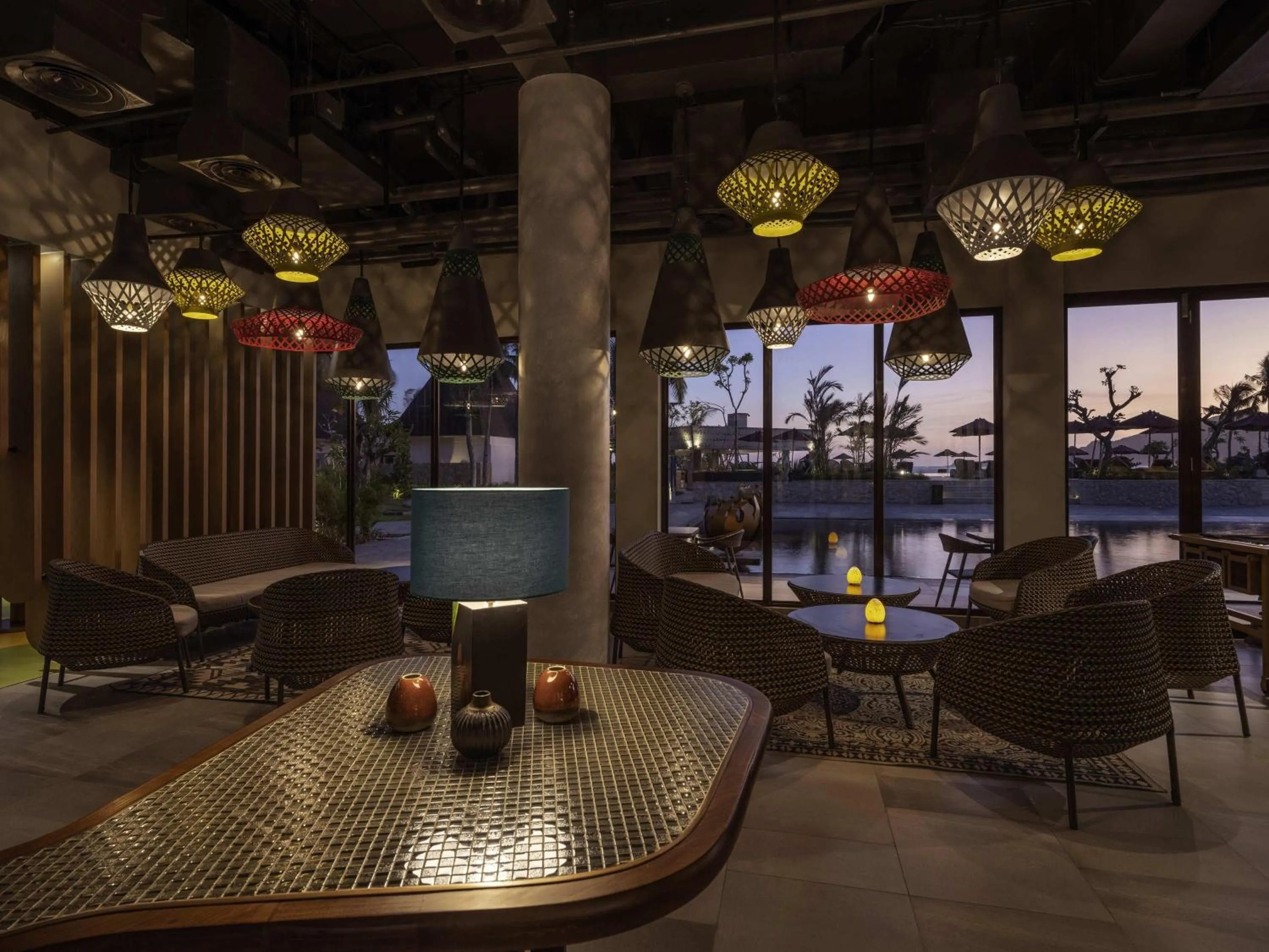 Restaurant/places to eat in Pullman Lombok Merujani Mandalika Beach Resort