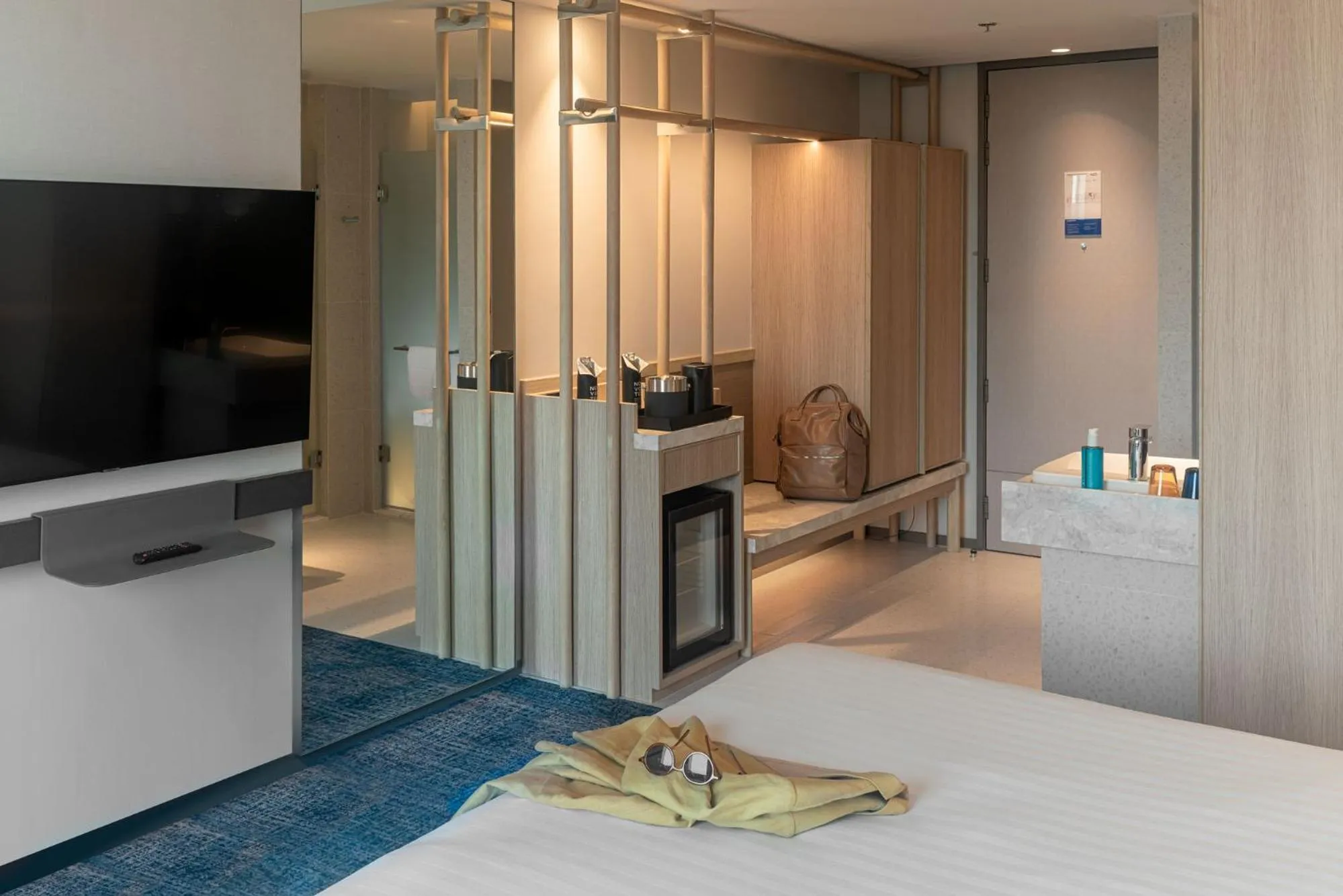 Communal lounge/ TV room, Bed in Novotel Bangkok Future Park Rangsit
