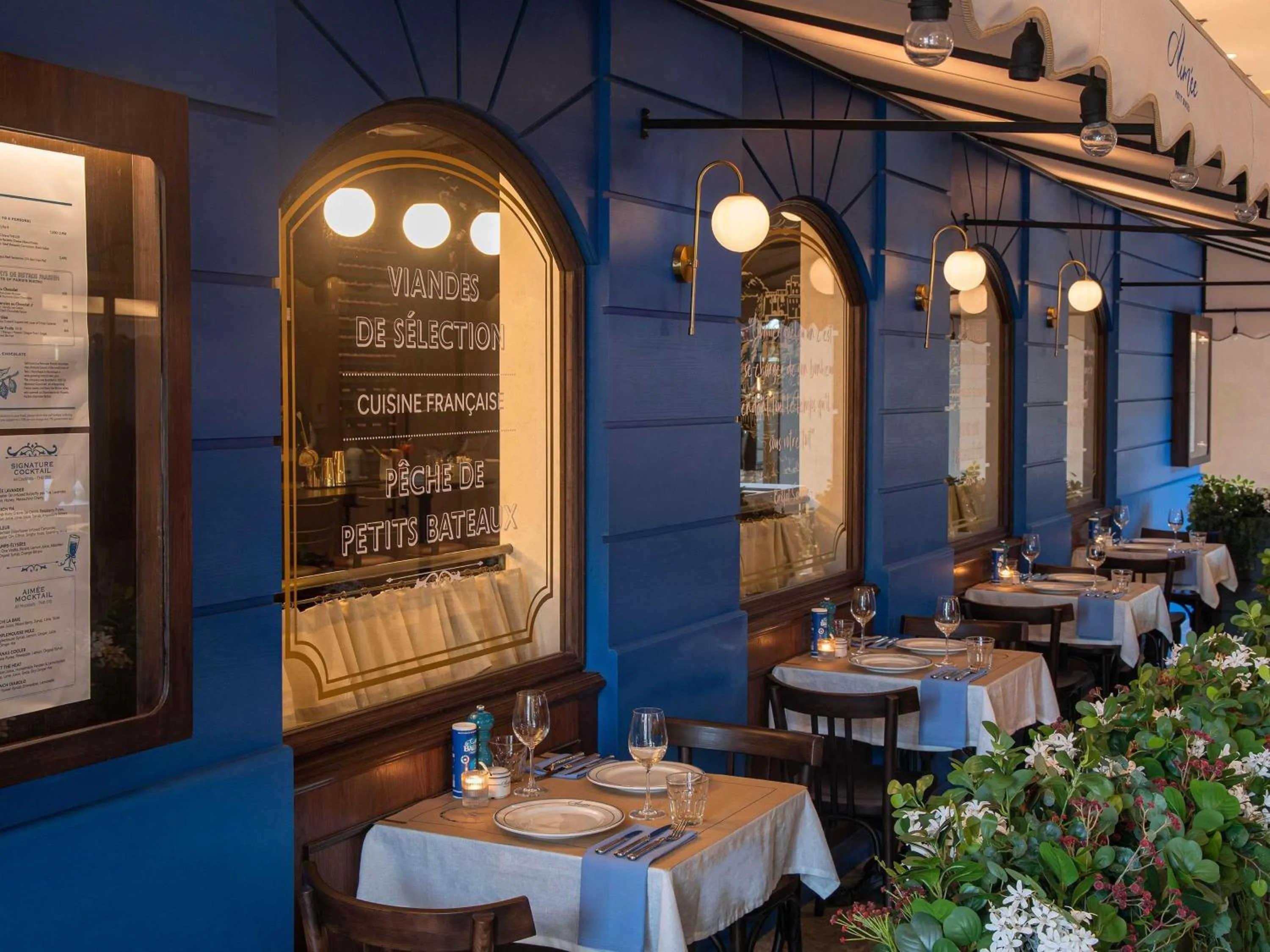 Restaurant/places to eat in Novotel Bangkok Future Park Rangsit