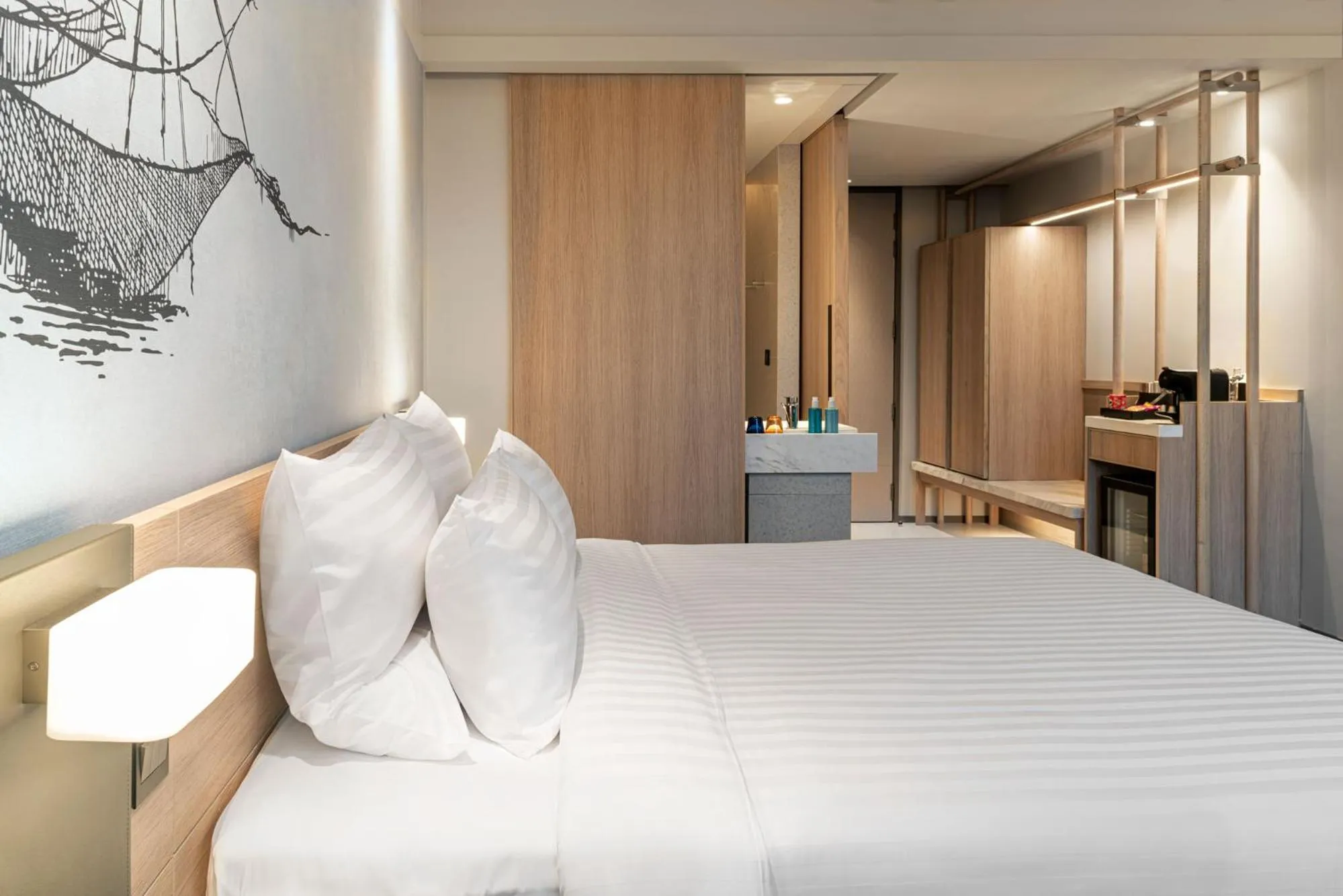 Bed in Novotel Bangkok Future Park Rangsit