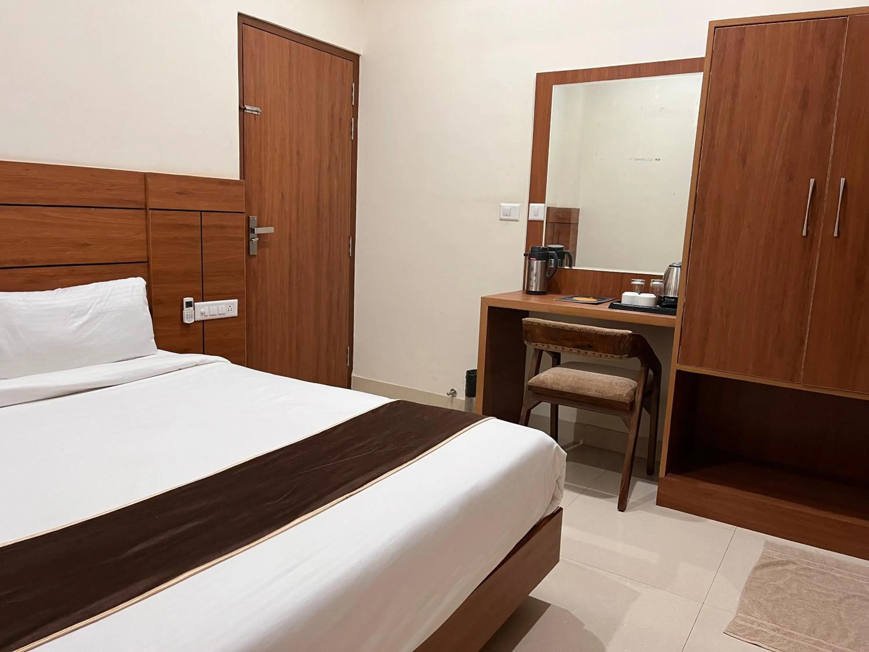 wardrobe in The Knights' Inn