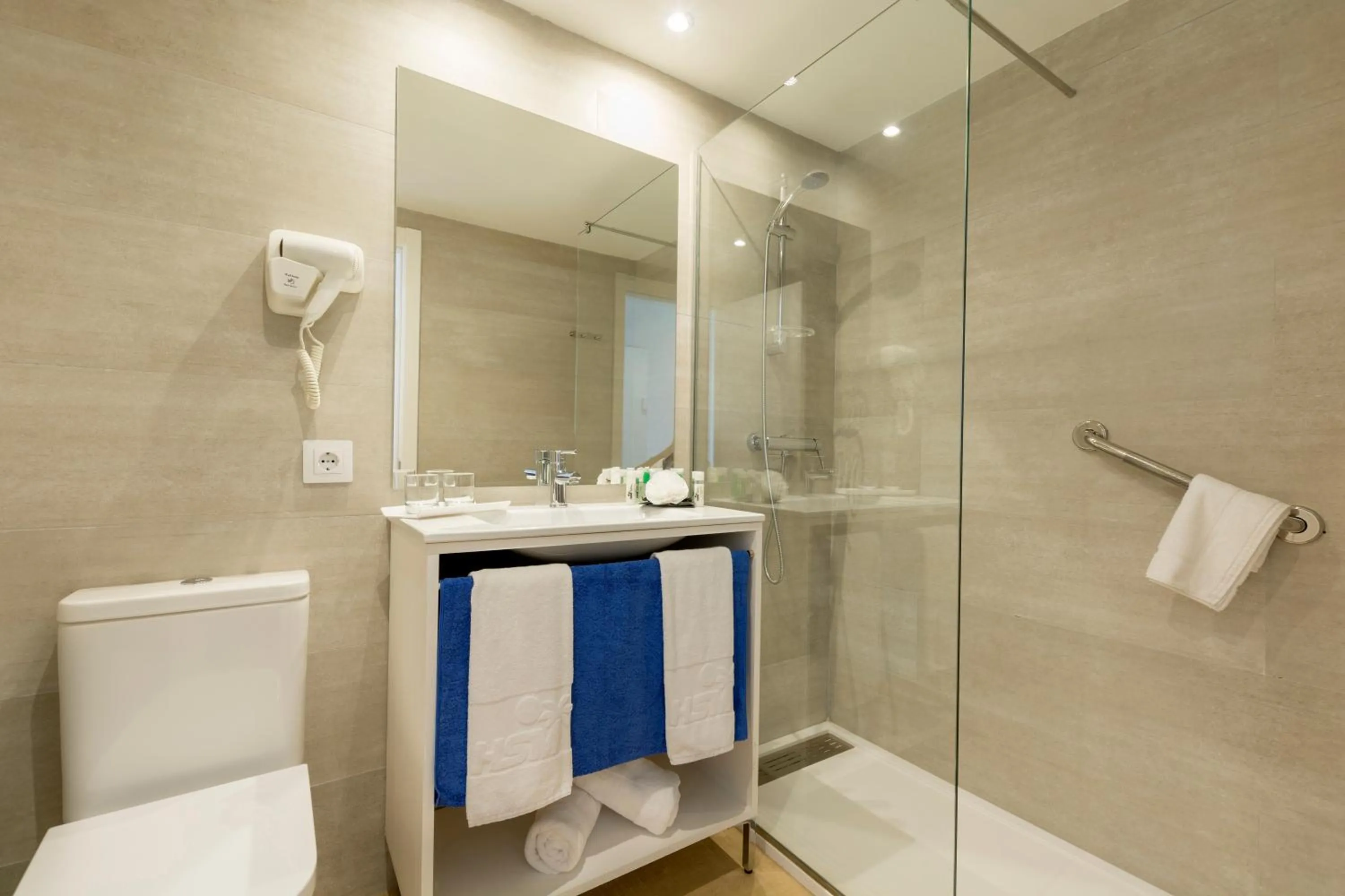 Bathroom in HSM Regana - Adults Only