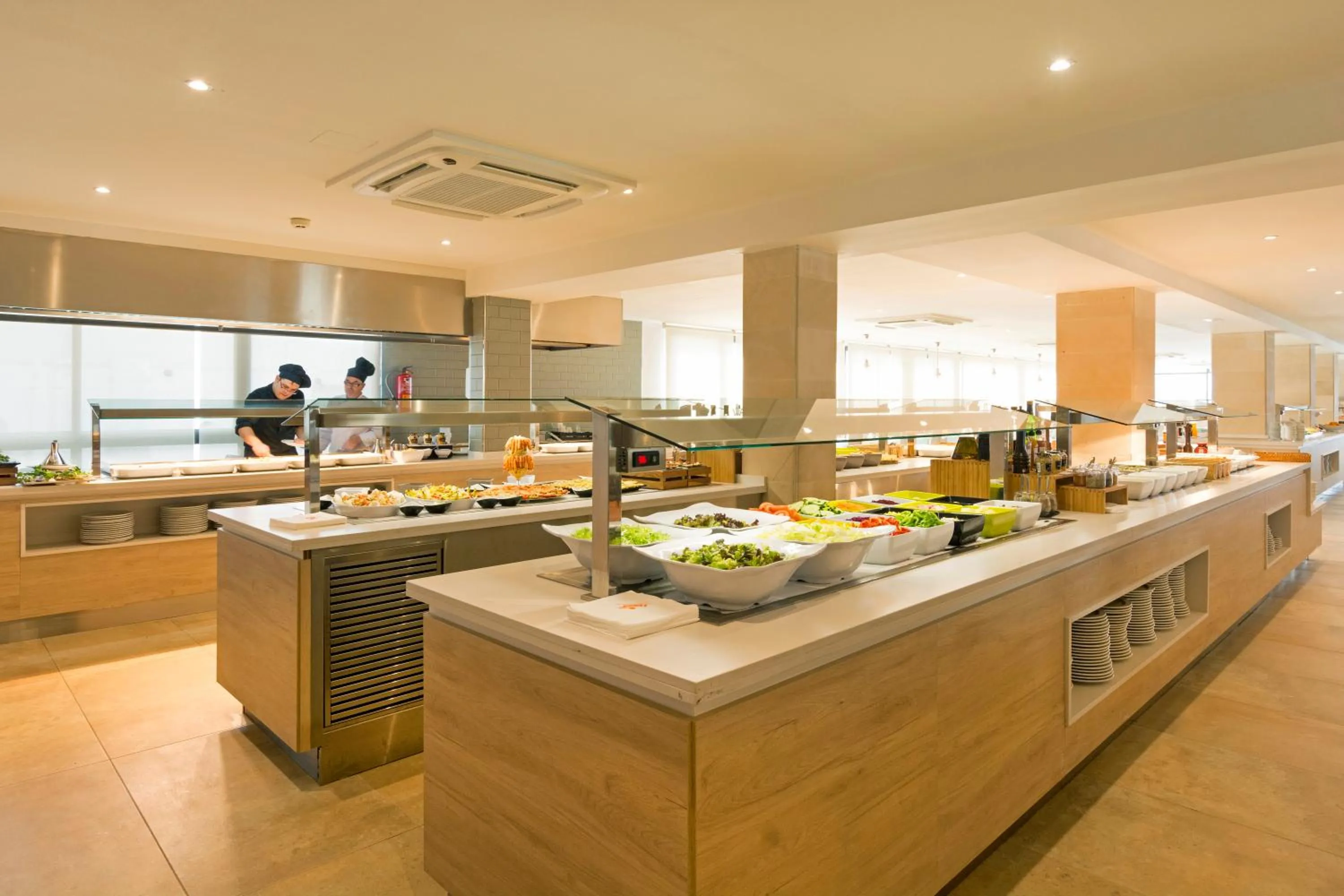 Restaurant/places to eat in HSM Regana - Adults Only