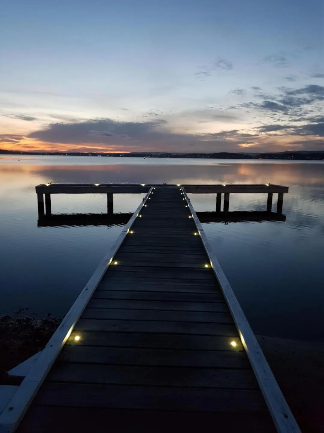 Lake view in Squid's Ink Motel