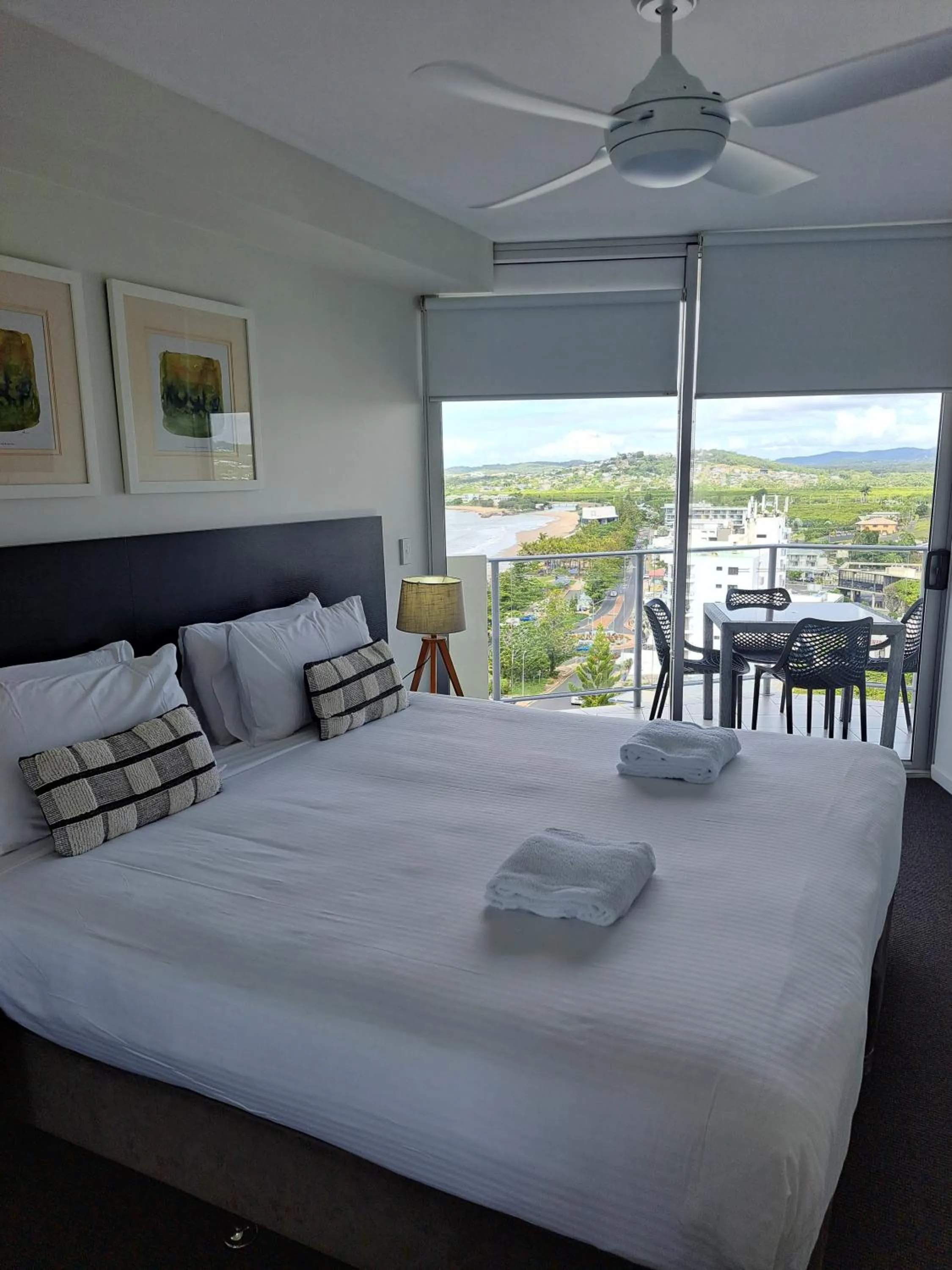 Bedroom, Bed in Oshen Holiday Apartments Yeppoon