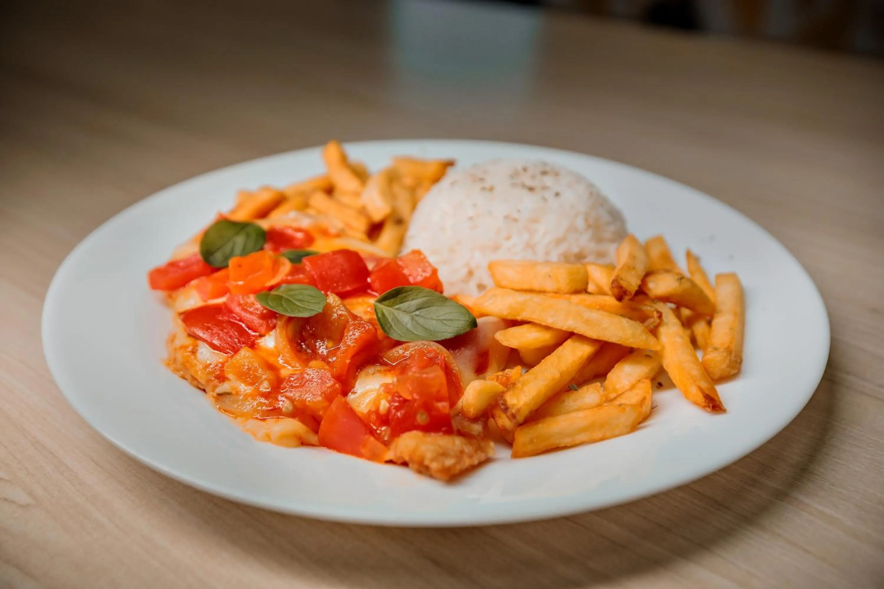 Restaurant/places to eat in IBIS BUDGET CAPAO Bonito