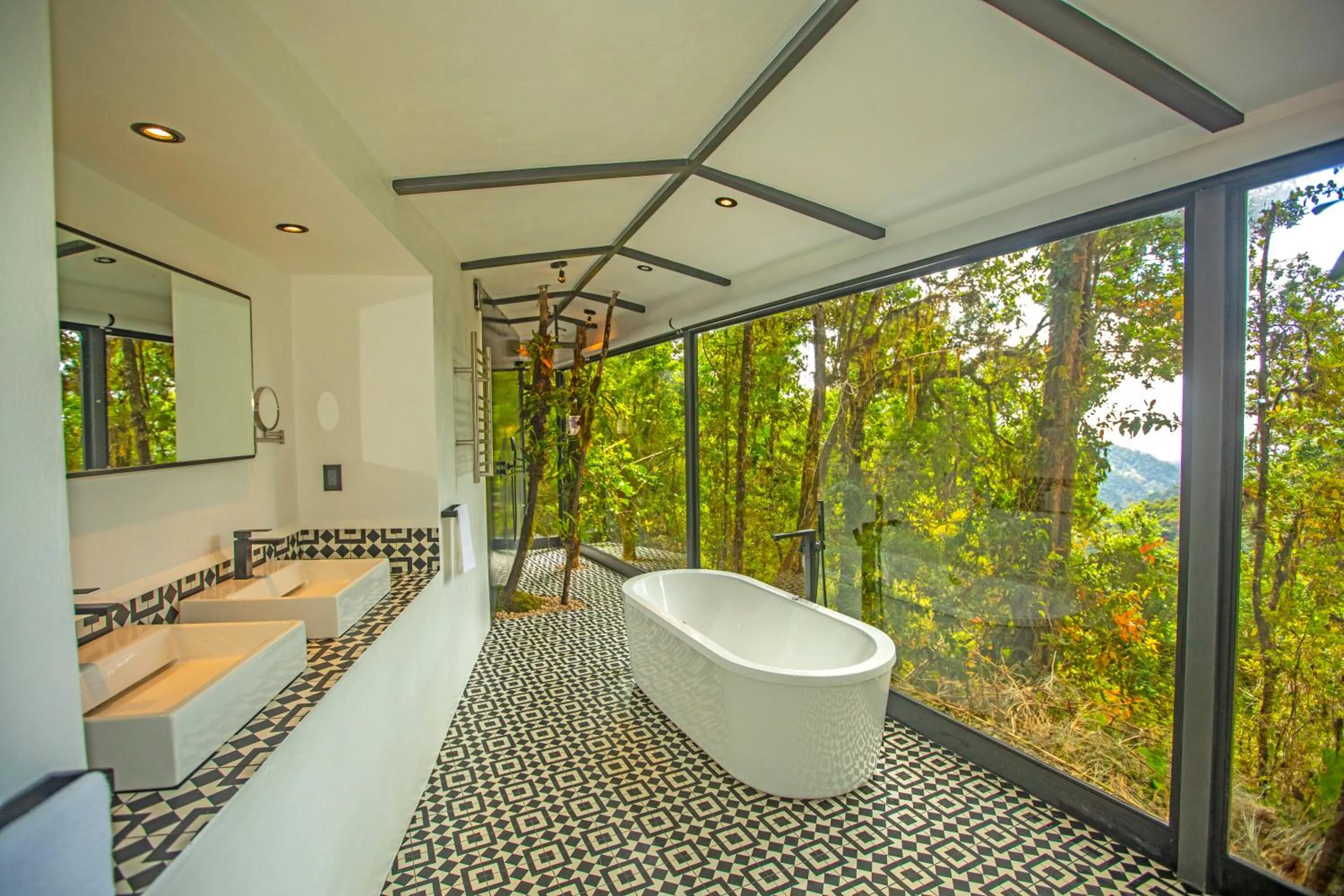 Bathroom in Dantica Cloud Forest Lodge