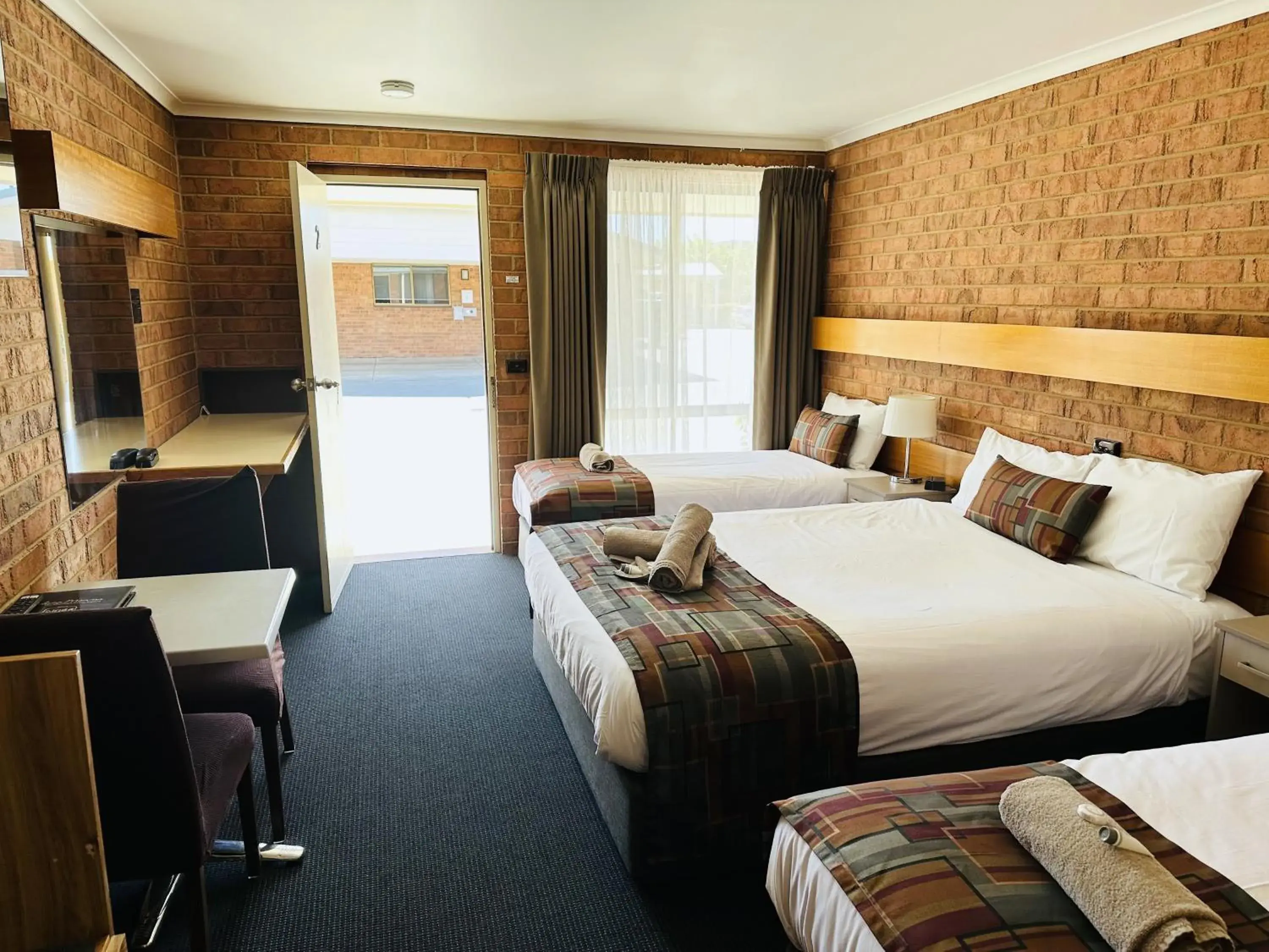 Deluxe Family Room in Moama Central Motel Deluxe Family Room in Moama Central Motel