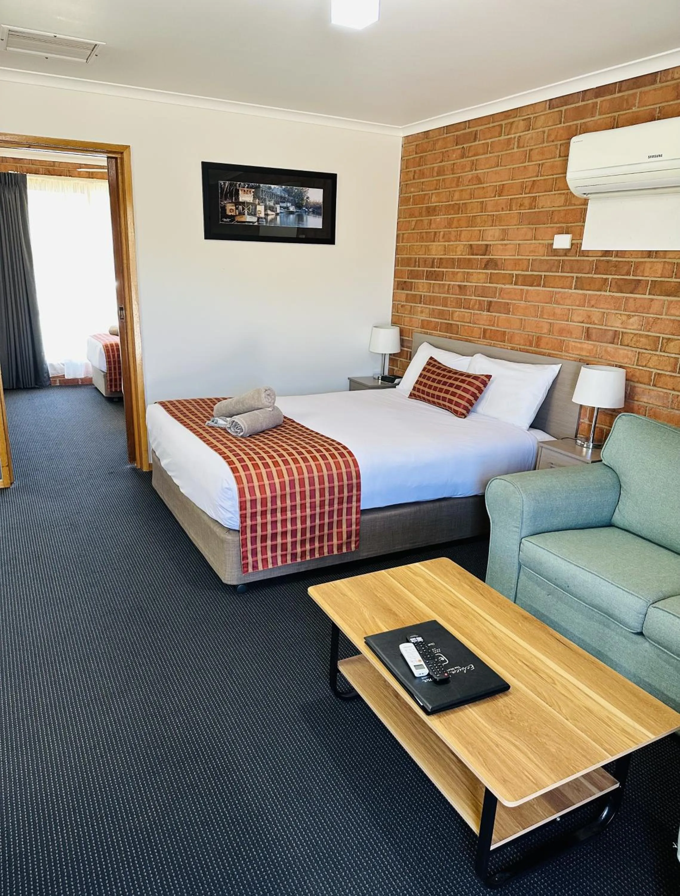 Bed in Moama Central Motel