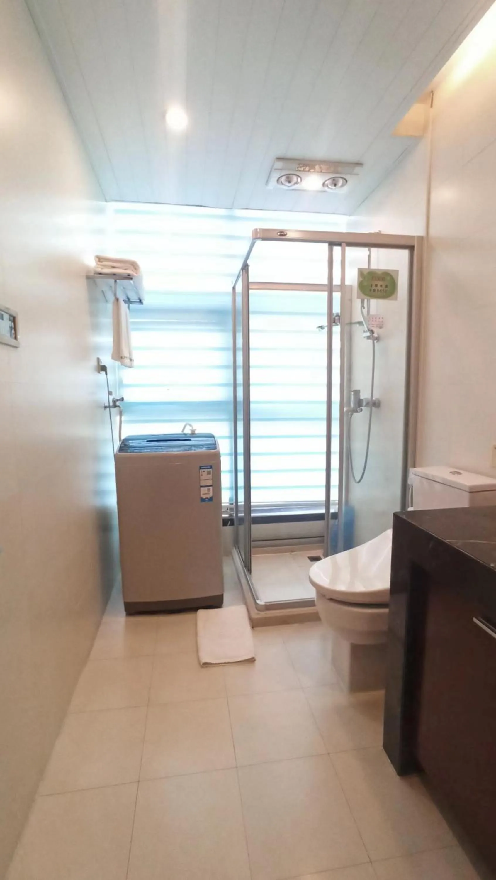 Bathroom in East King Business Hotel (West Lake store, Hangzhou)