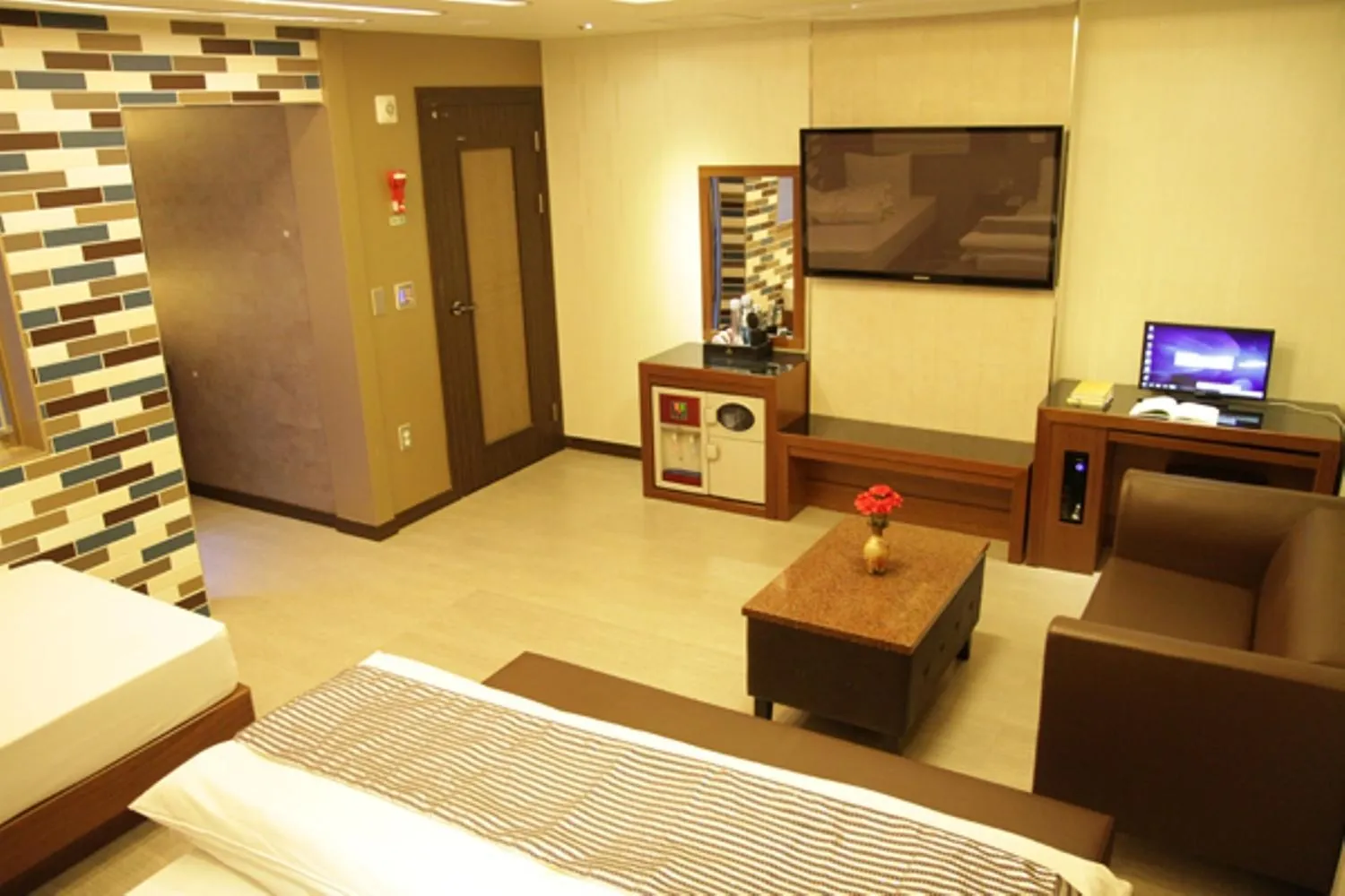 Decorative detail, Bed in Goryeo Hotel