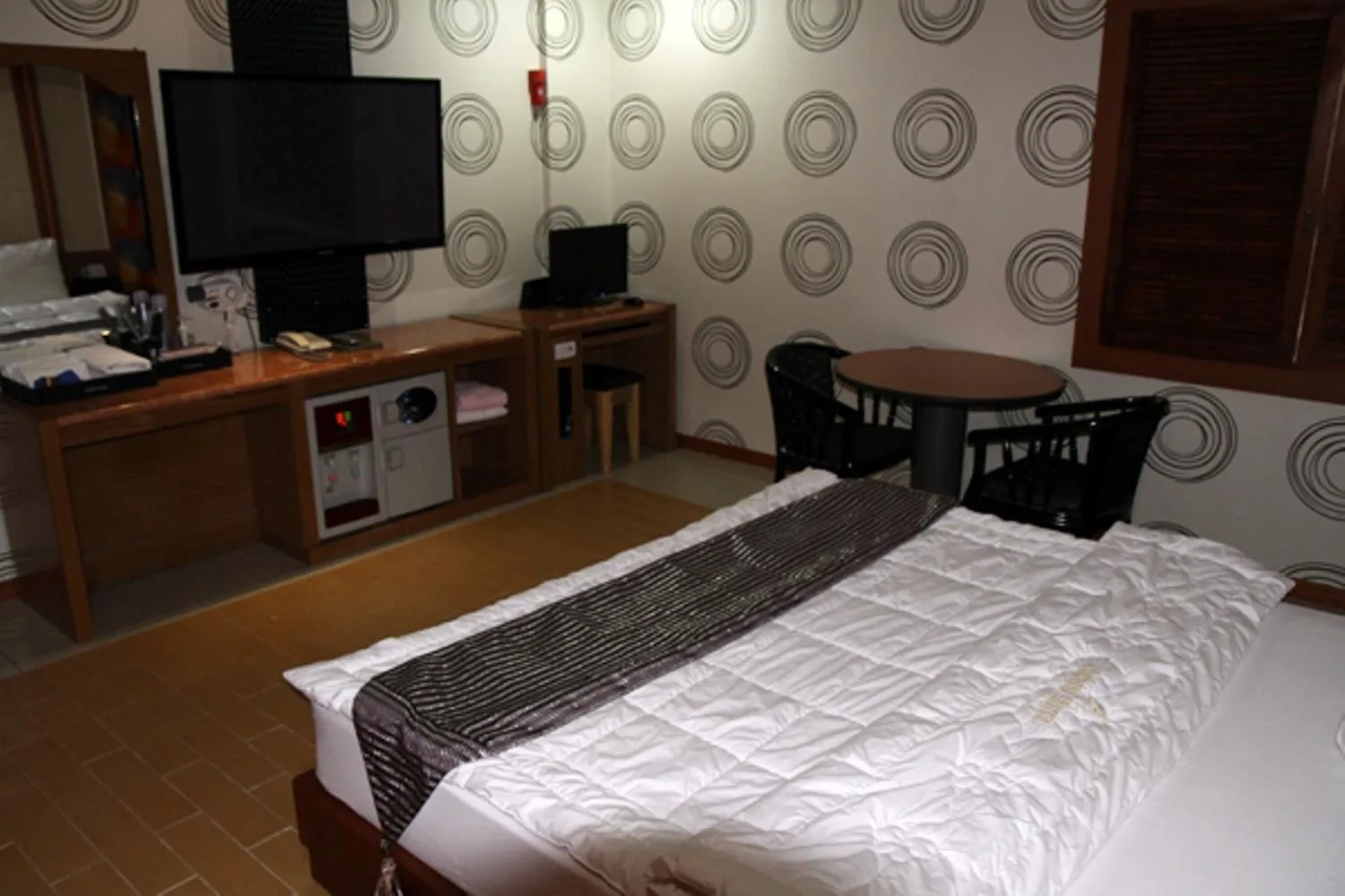 Decorative detail, Bed in Goryeo Hotel