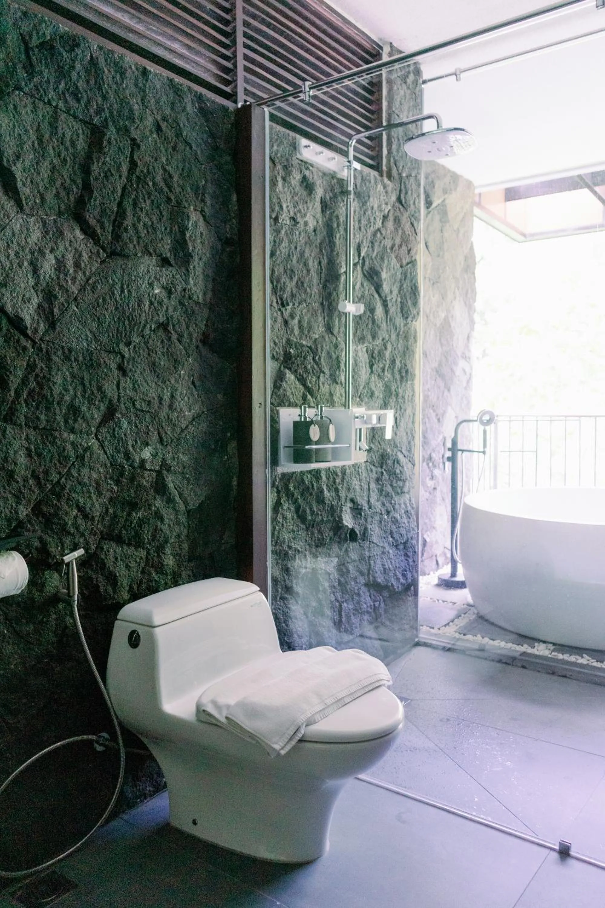 Bathroom in Zenubud