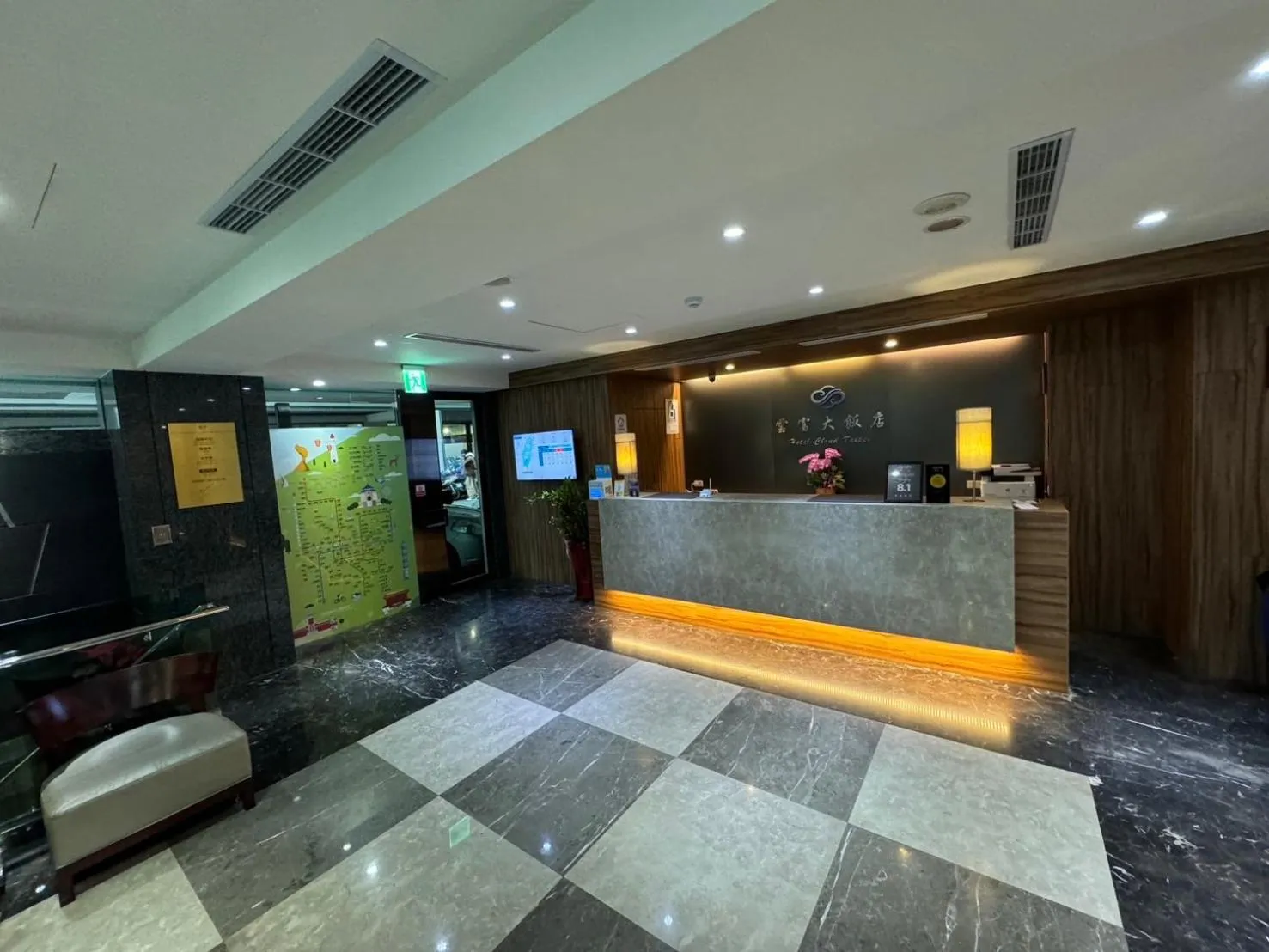 On site in 雲富大飯店 Hotel Cloud-ZhongShan