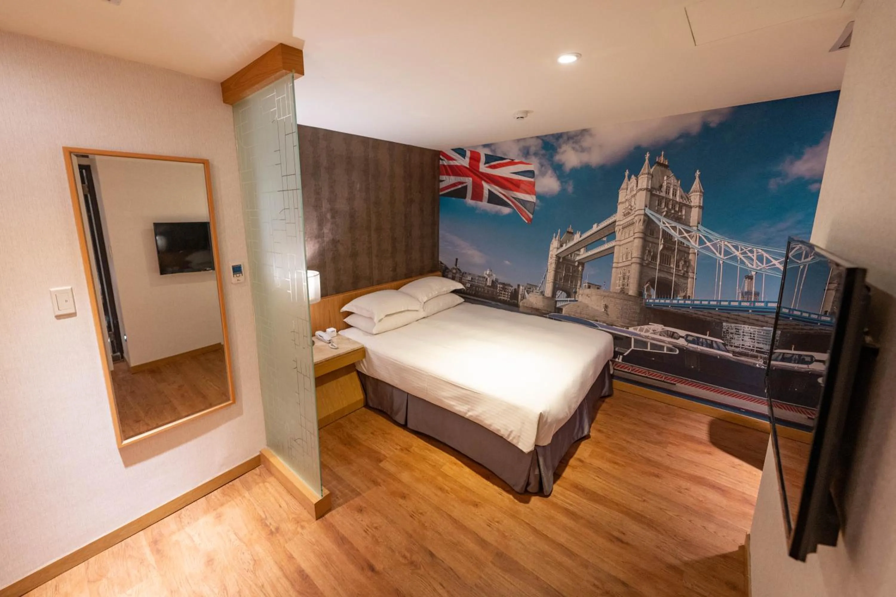 Photo of the whole room, Bed in 雲富大飯店 Hotel Cloud-ZhongShan