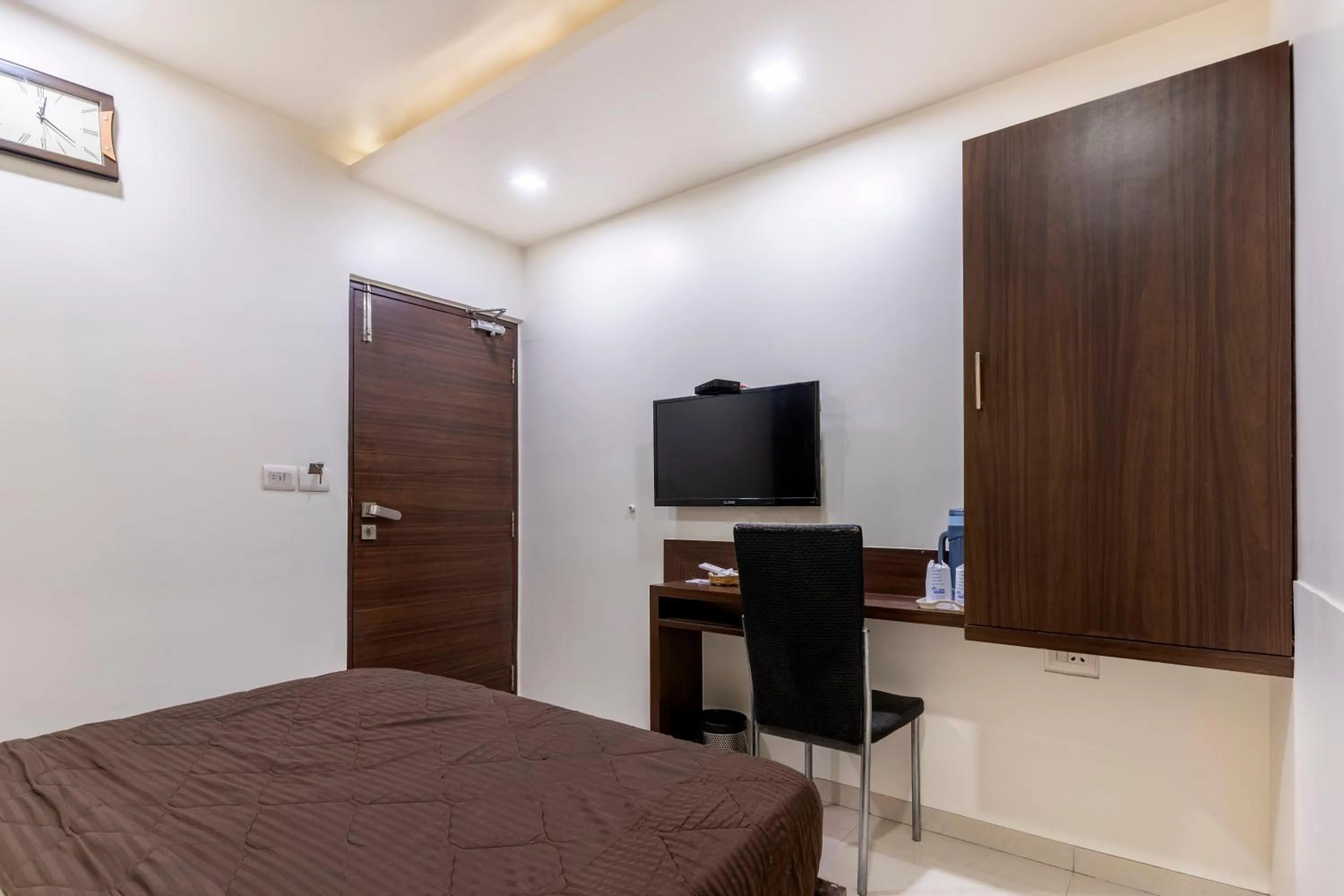 Photo of the whole room, Bed in Hotel Ashish