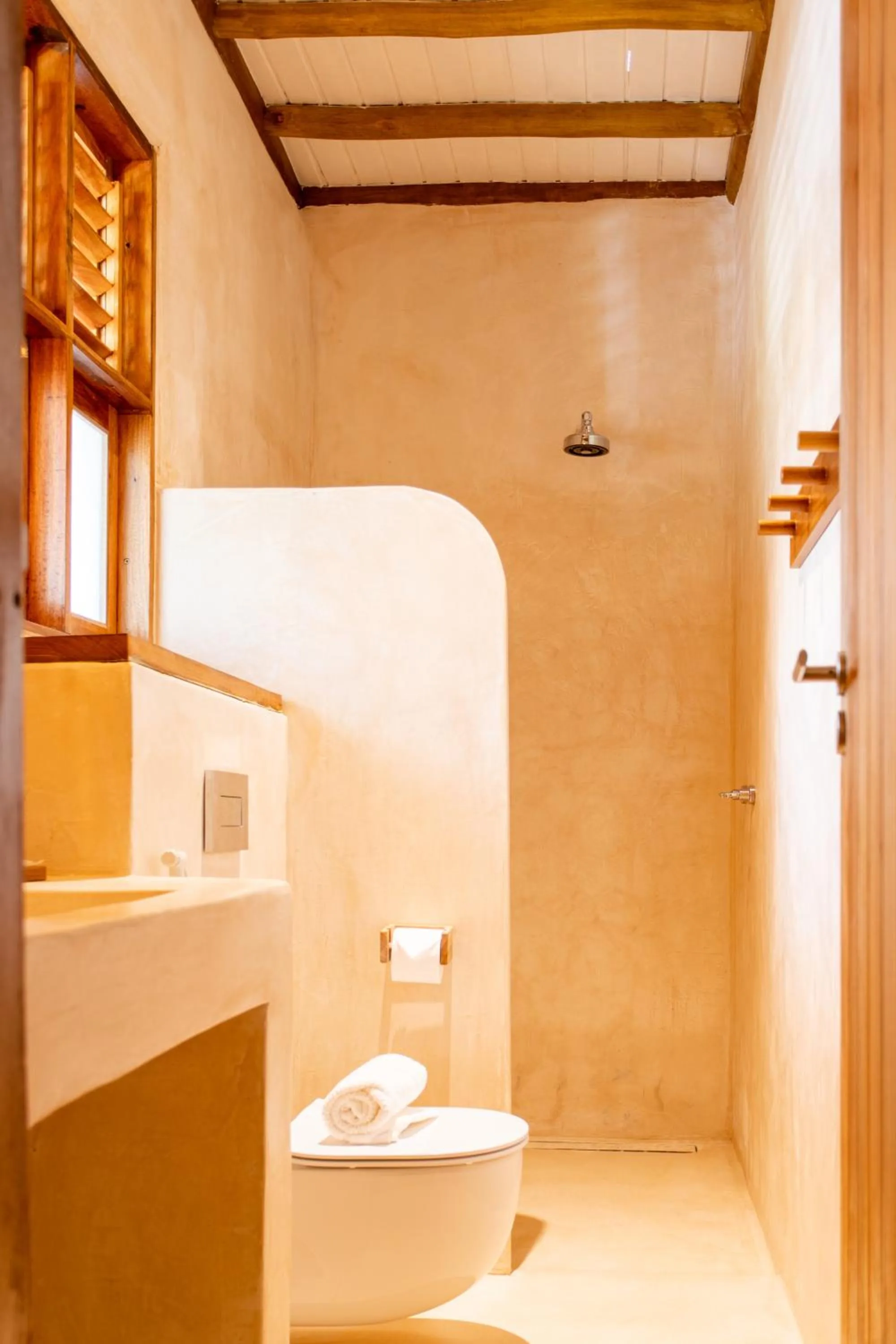 Shower in Café Jeri Hotel - Adults Only