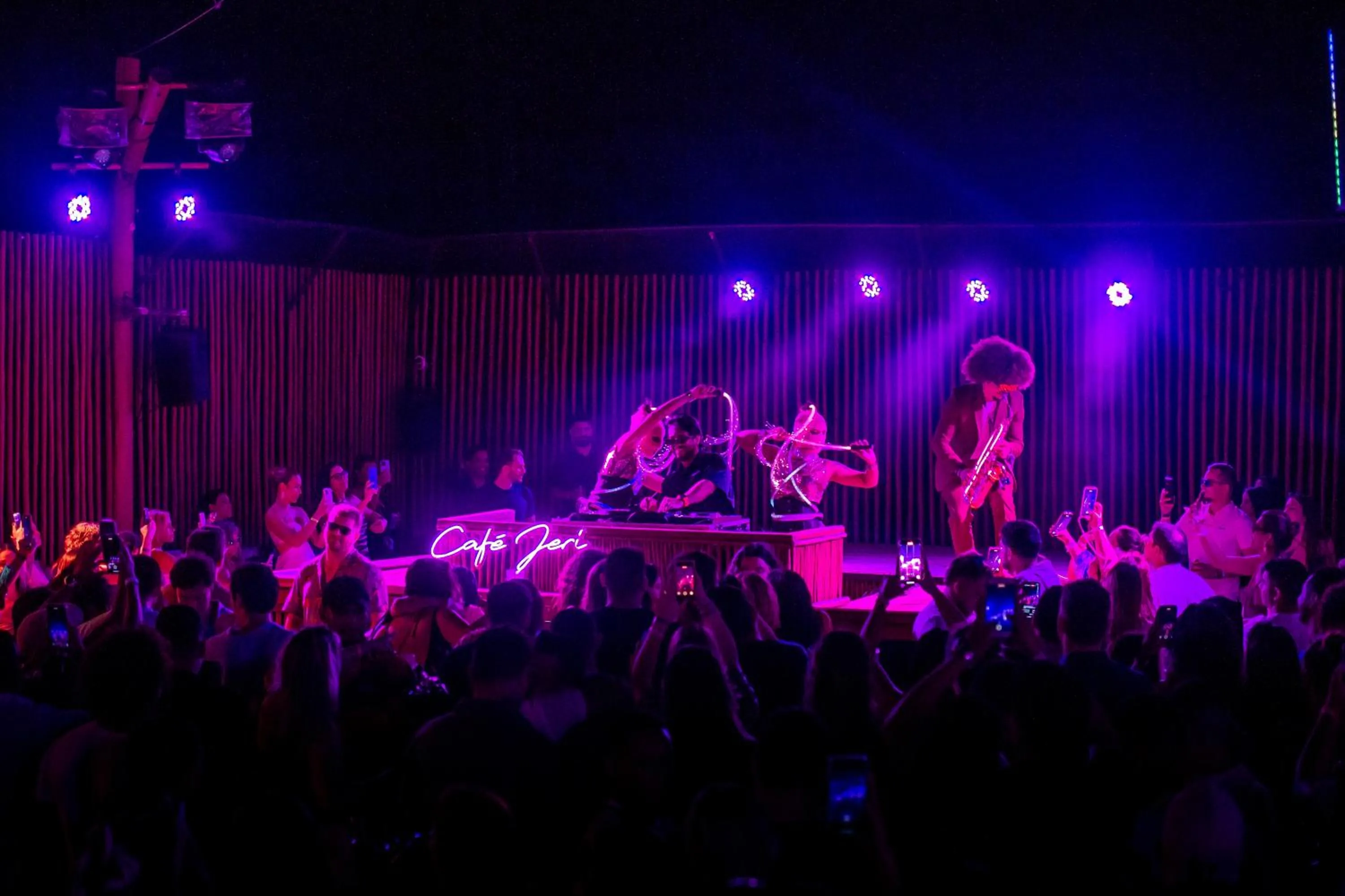 People in Café Jeri Hotel - Adults Only