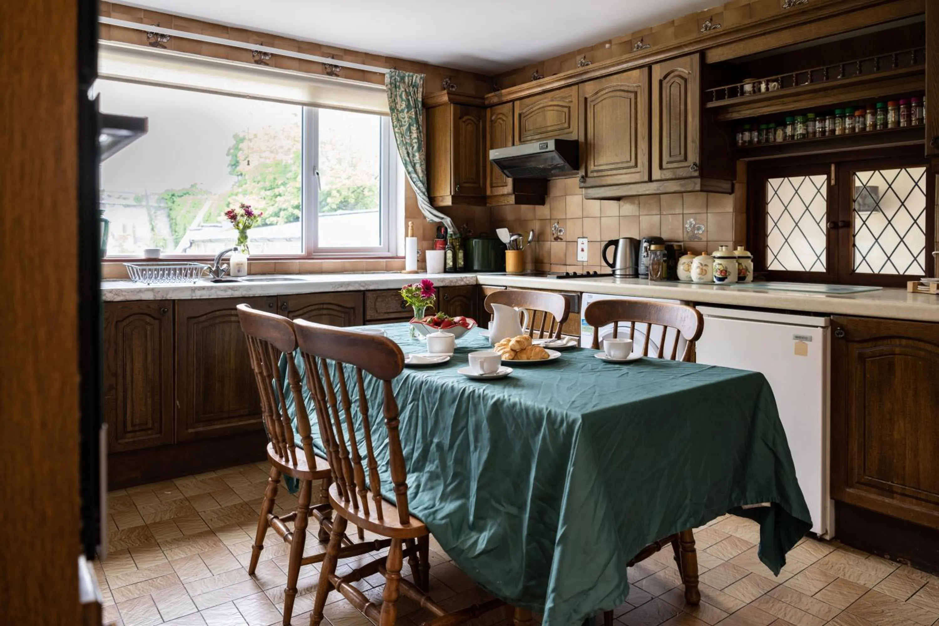 Kitchen or kitchenette in Gleann Na Smol