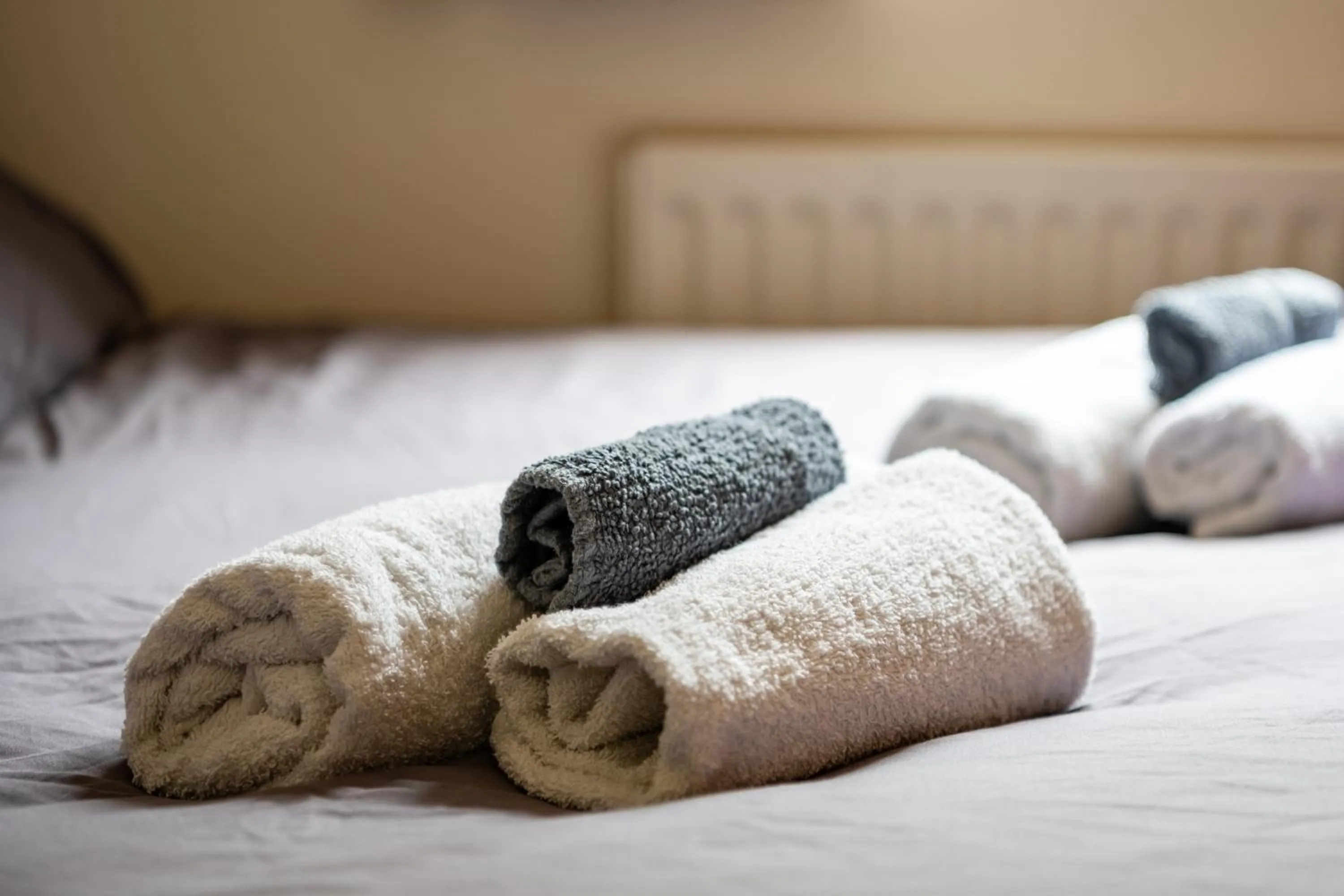 towels, Bed in Gleann Na Smol