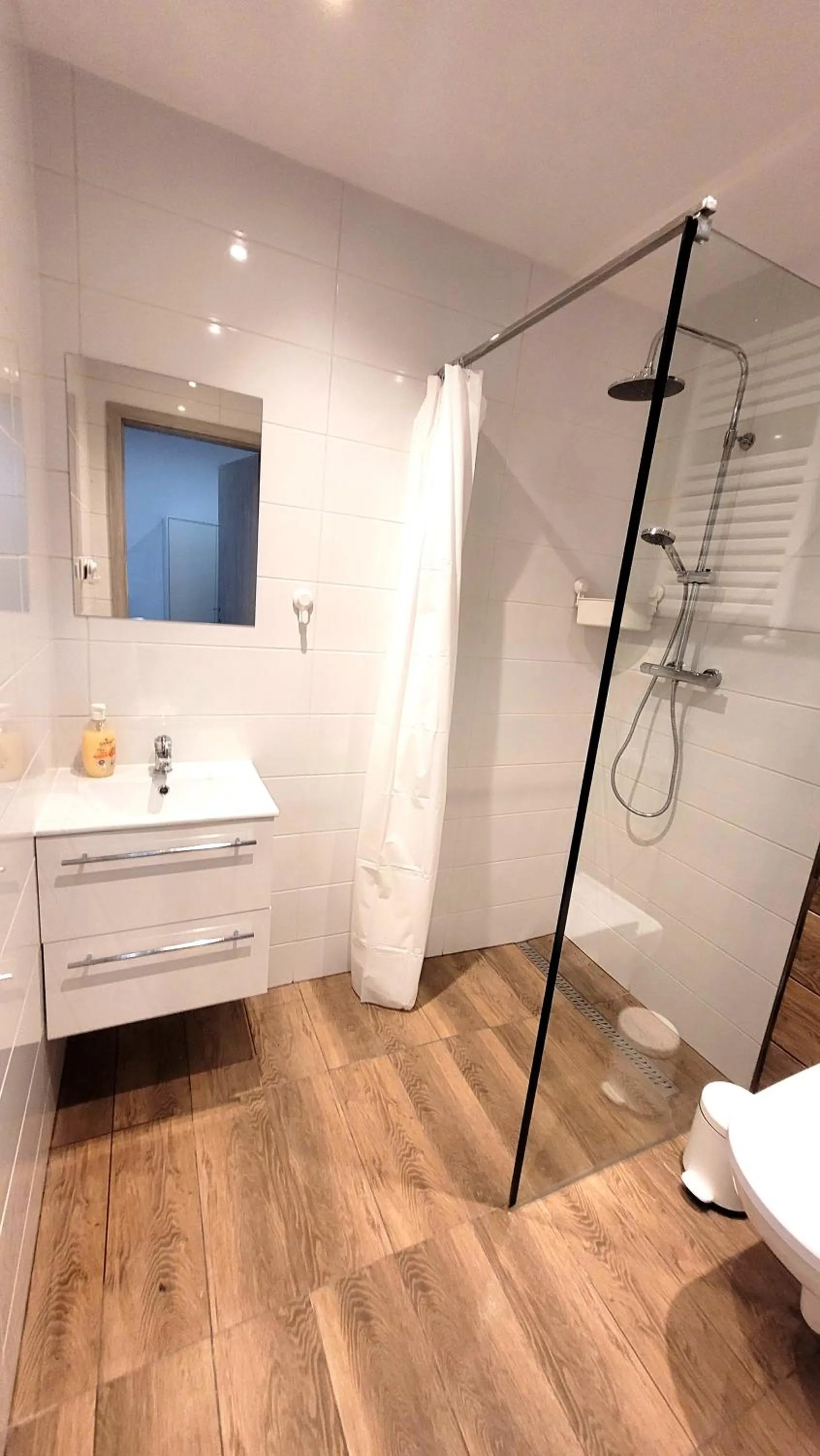 Shower in Pokoje przy Plaży Sopot