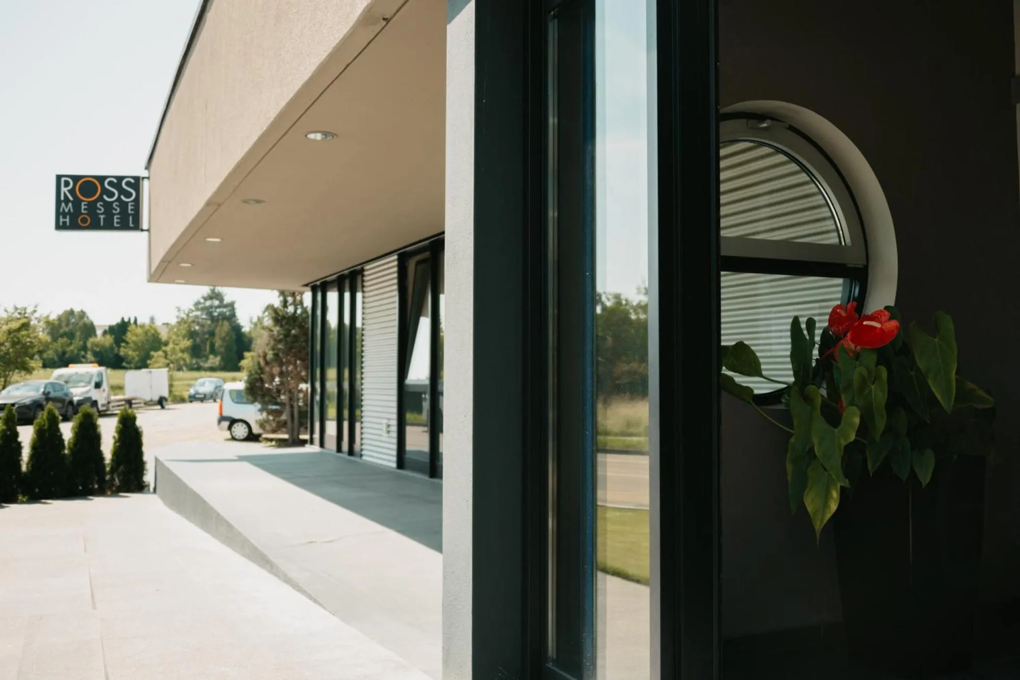 Property building in ROSS Hotel nähe Messe Stuttgart