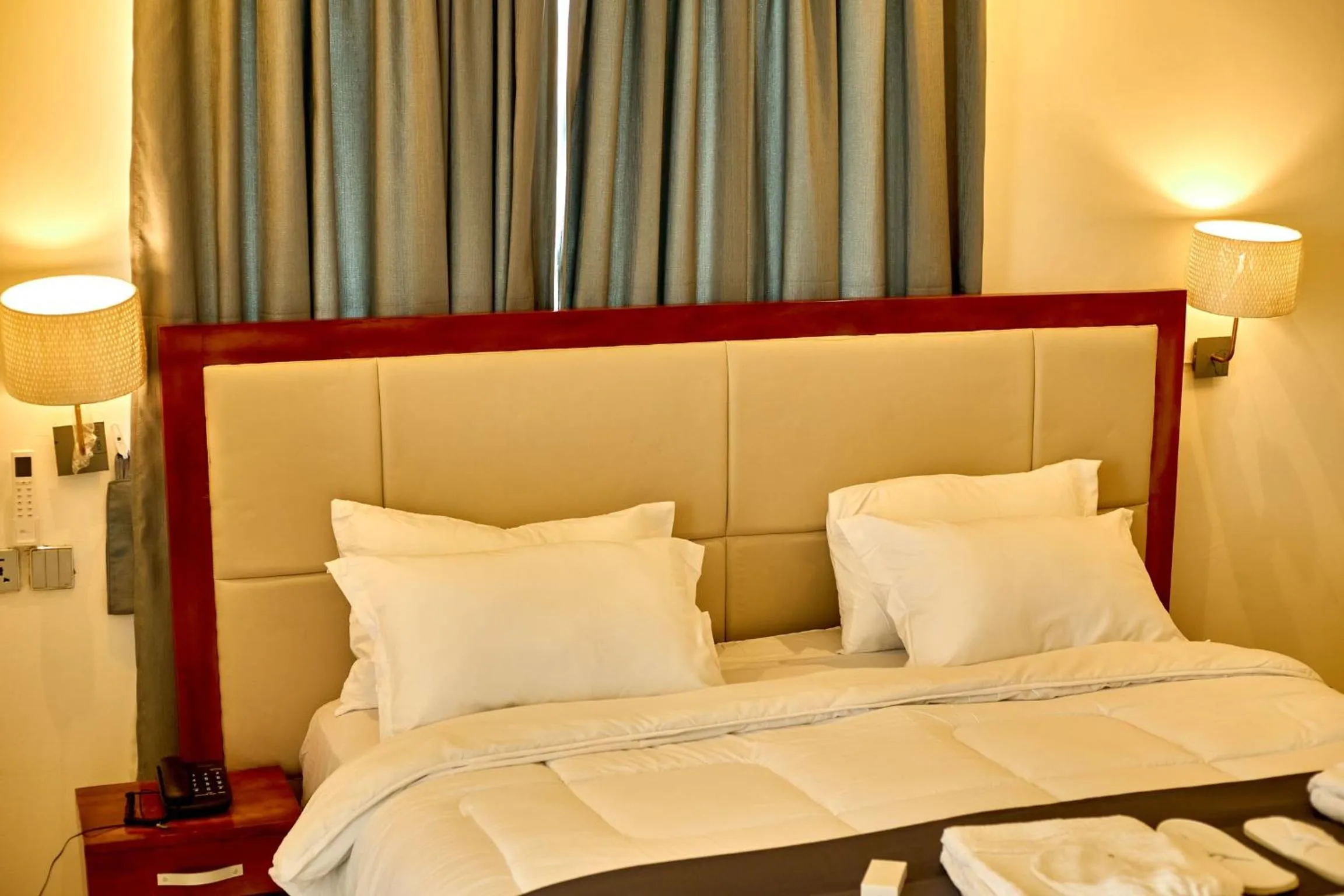 AIDEN HOMES AND APARTMENTS HOTEl