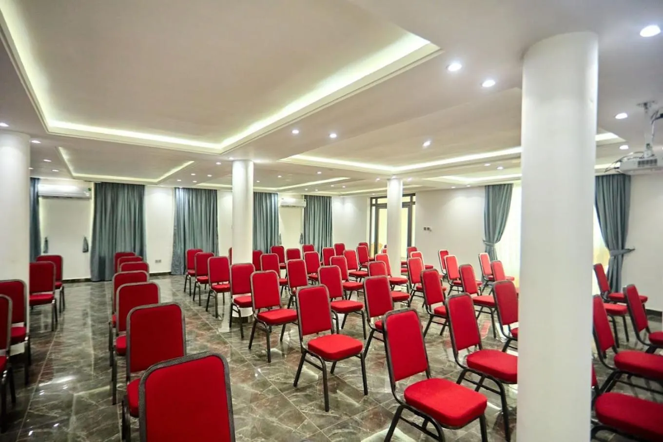 Business facilities in AIDEN HOMES AND APARTMENTS HOTEl