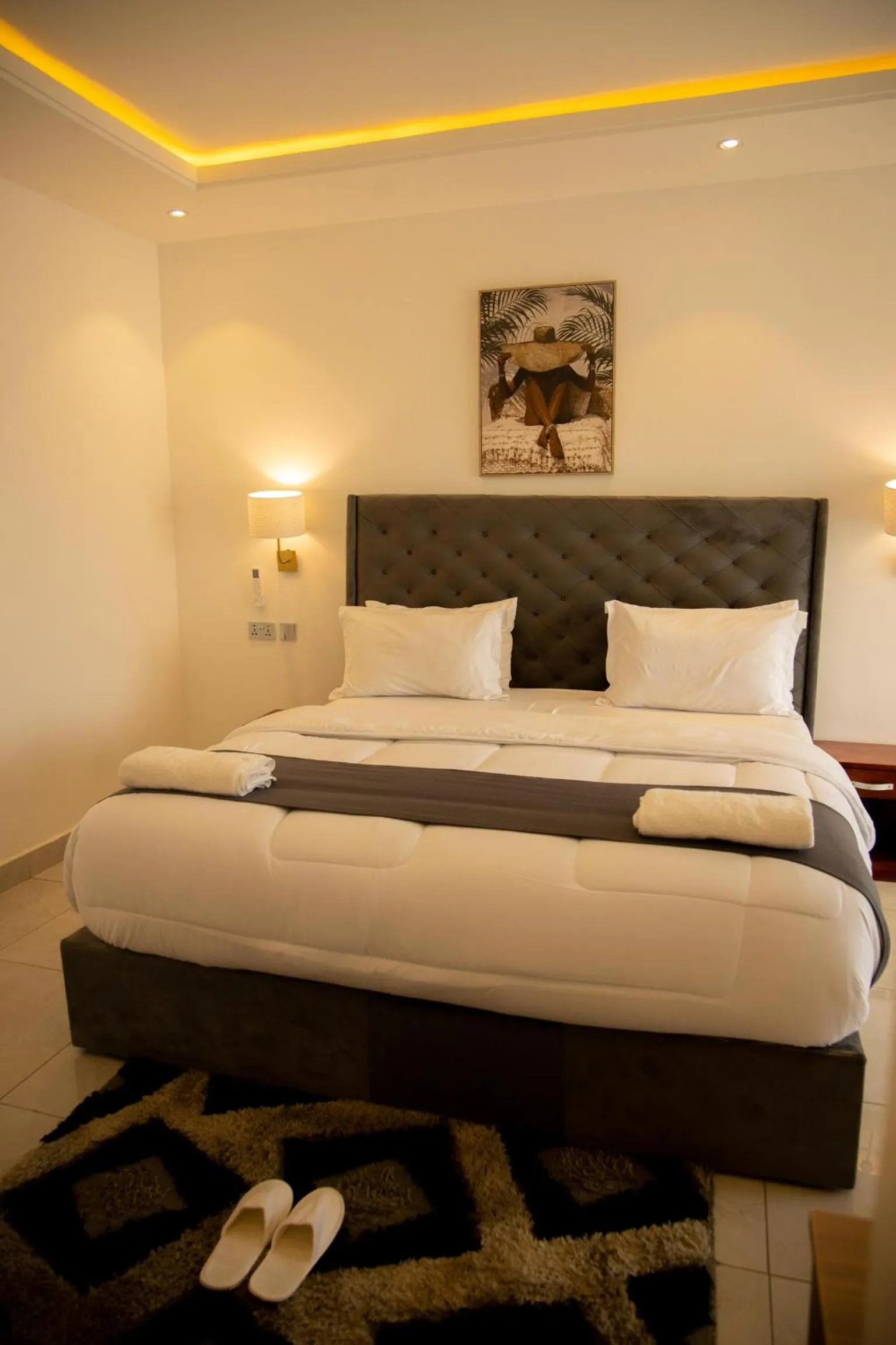 AIDEN HOMES AND APARTMENTS HOTEl