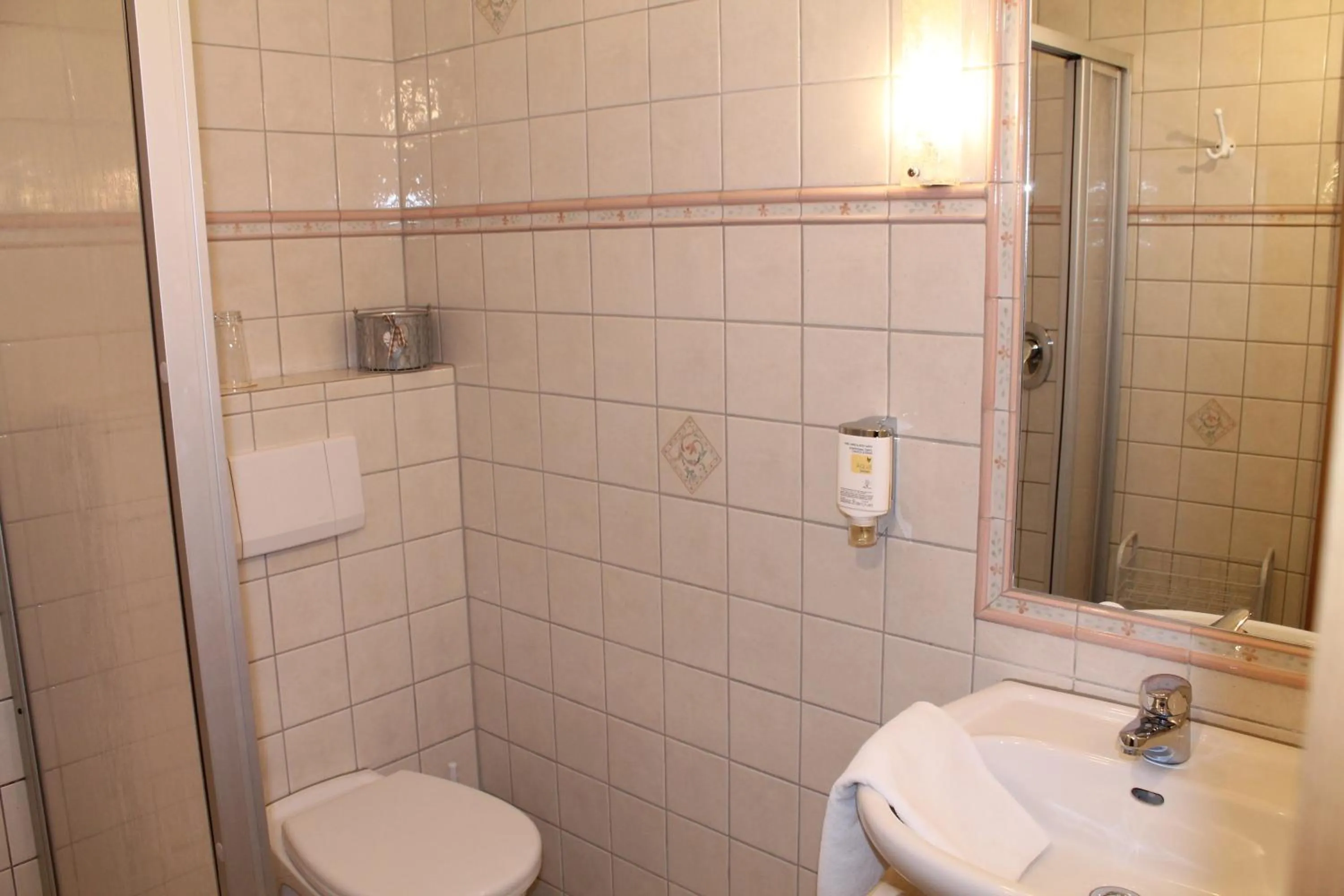 Bathroom in Landhaus Hotel Göke