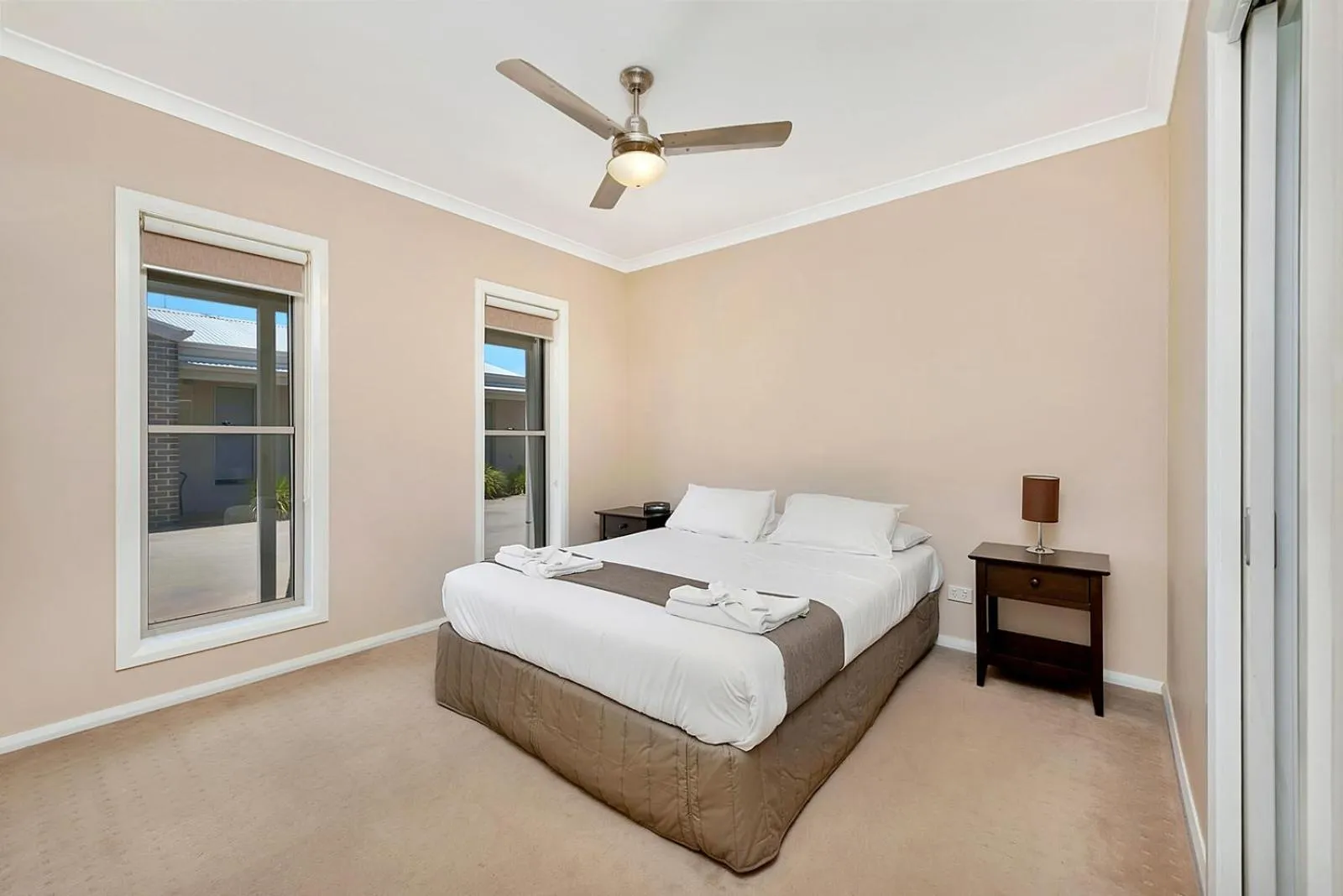 Bedroom, Bed in Kennedy Holiday Villas