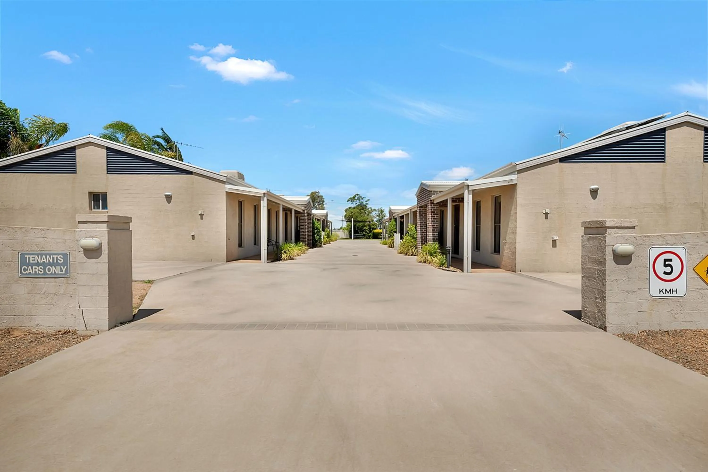 Facade/entrance in Kennedy Holiday Villas