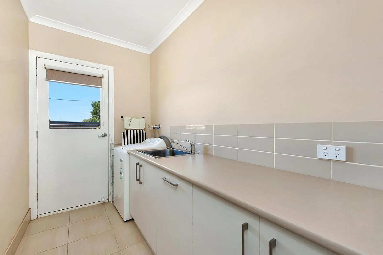 Area and facilities in Kennedy Holiday Villas