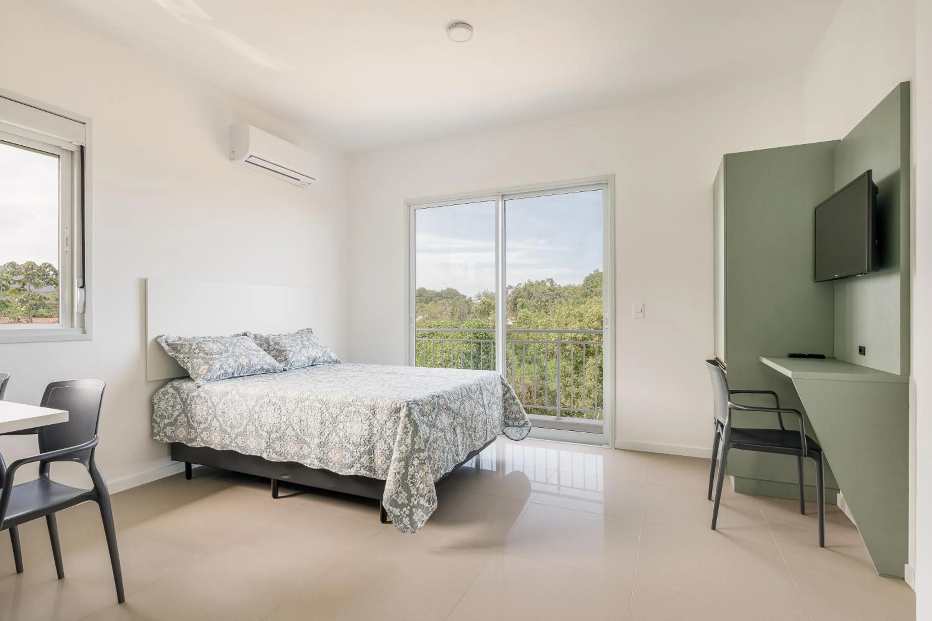 Photo of the whole room, Bed in Parador Campeche