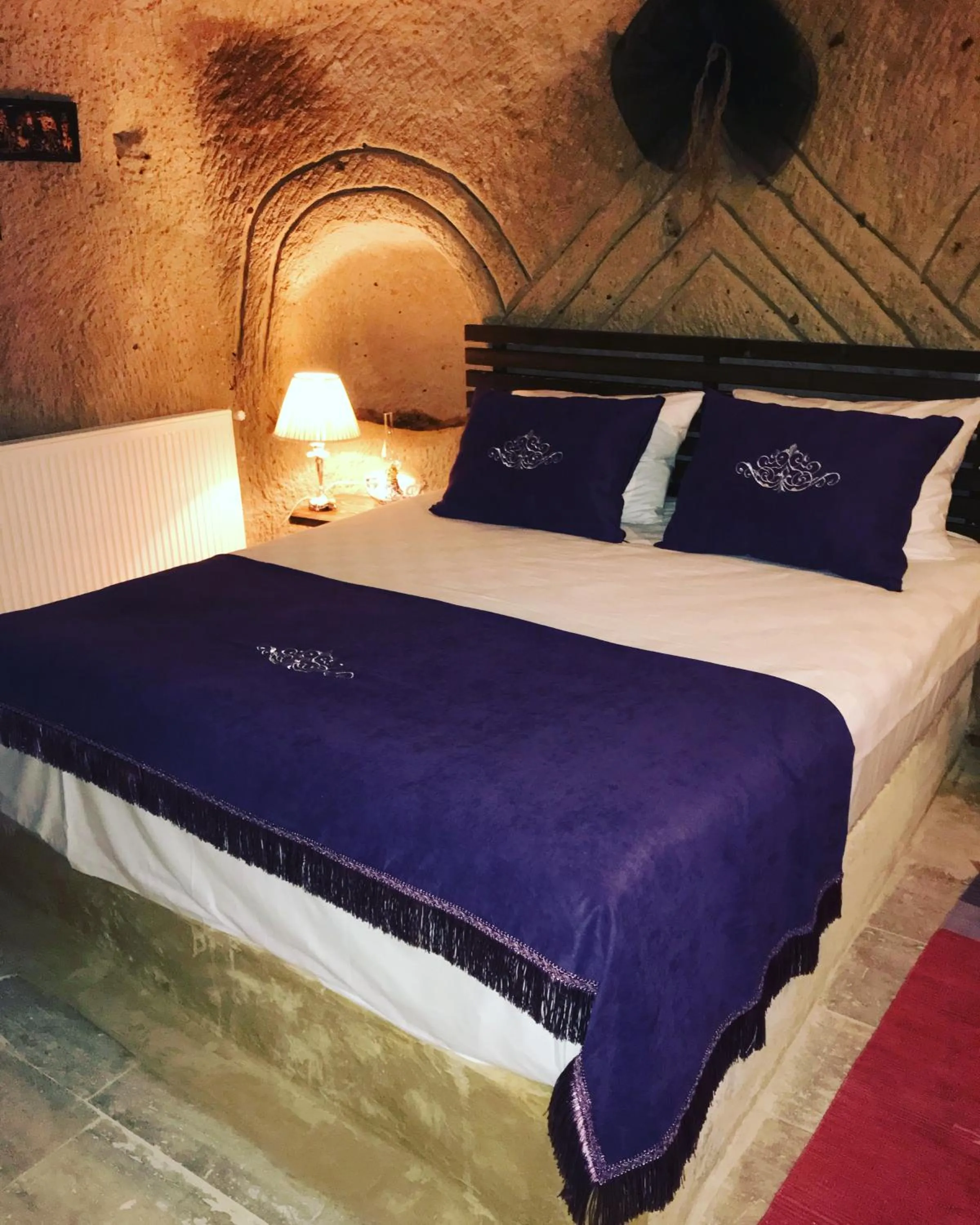 Bed in Cappadocia Alaz Cave Otel