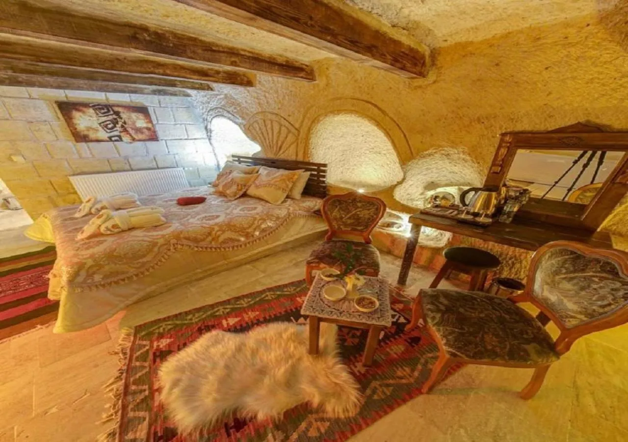 Living room, Bed in Cappadocia Alaz Cave Otel