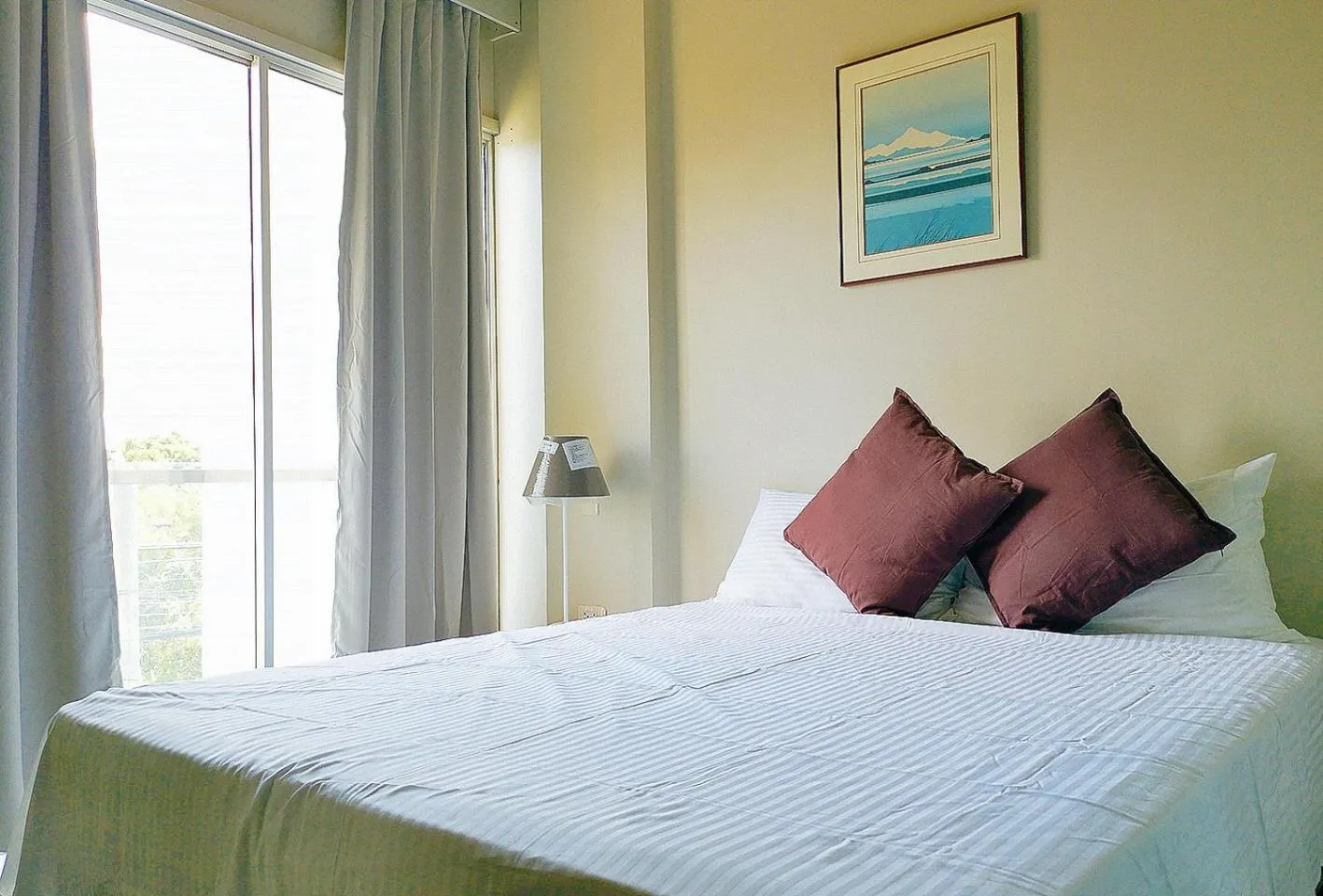 Bedroom in GMRENTALS Apartment at Mactan Airport