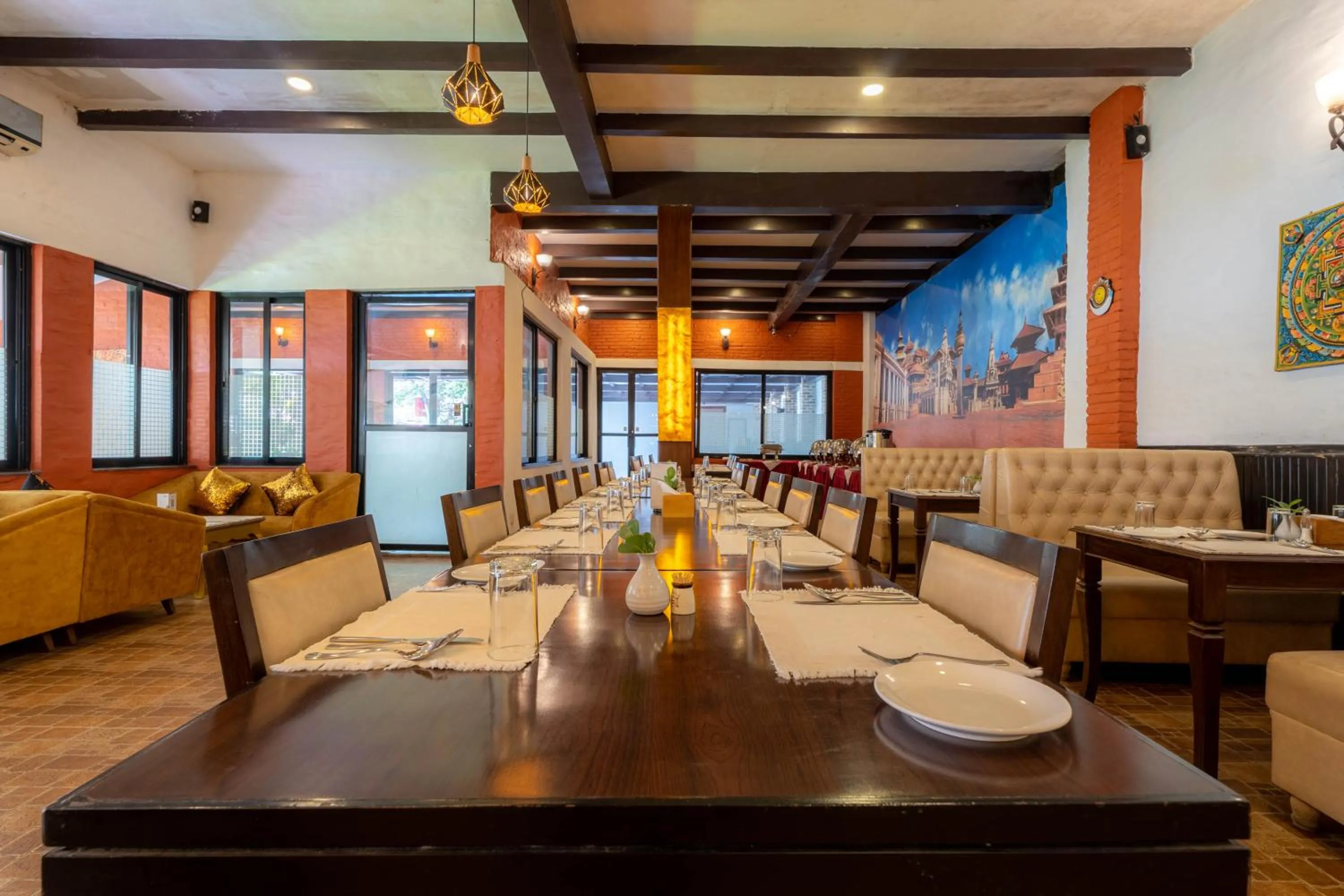 Restaurant/places to eat in Hukum Darbar Restaurant & Hotel