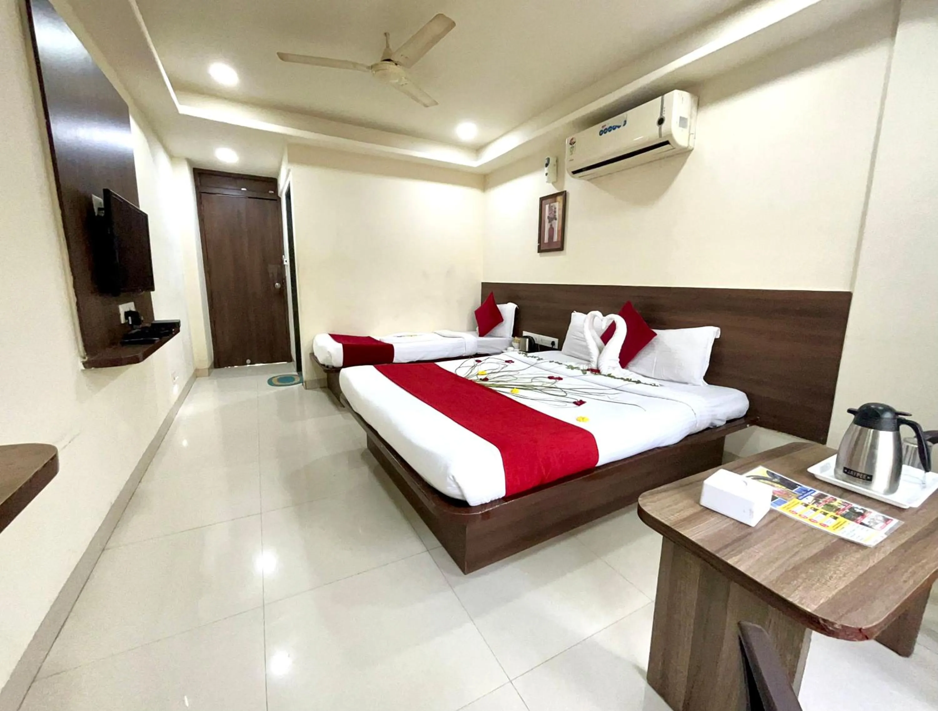 Bedroom in Hotel Sai Chhatra