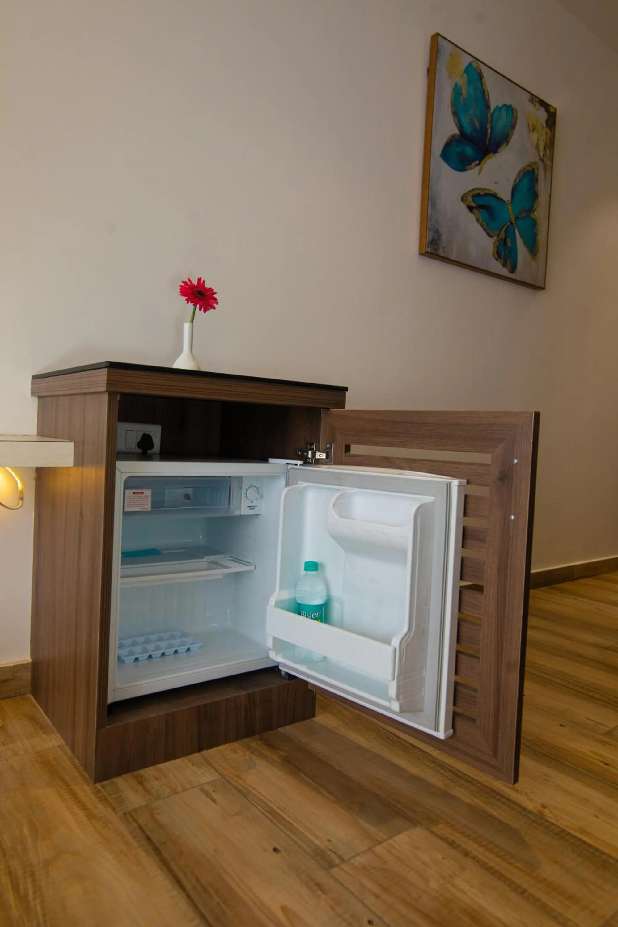 oven in Hotel Yog Vashishth