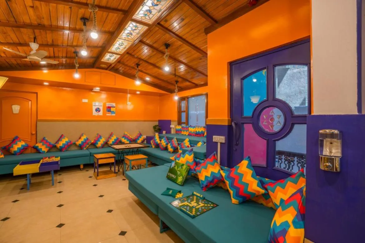 Seating area in goSTOPS Bengaluru, Gandhi Nagar Majestic