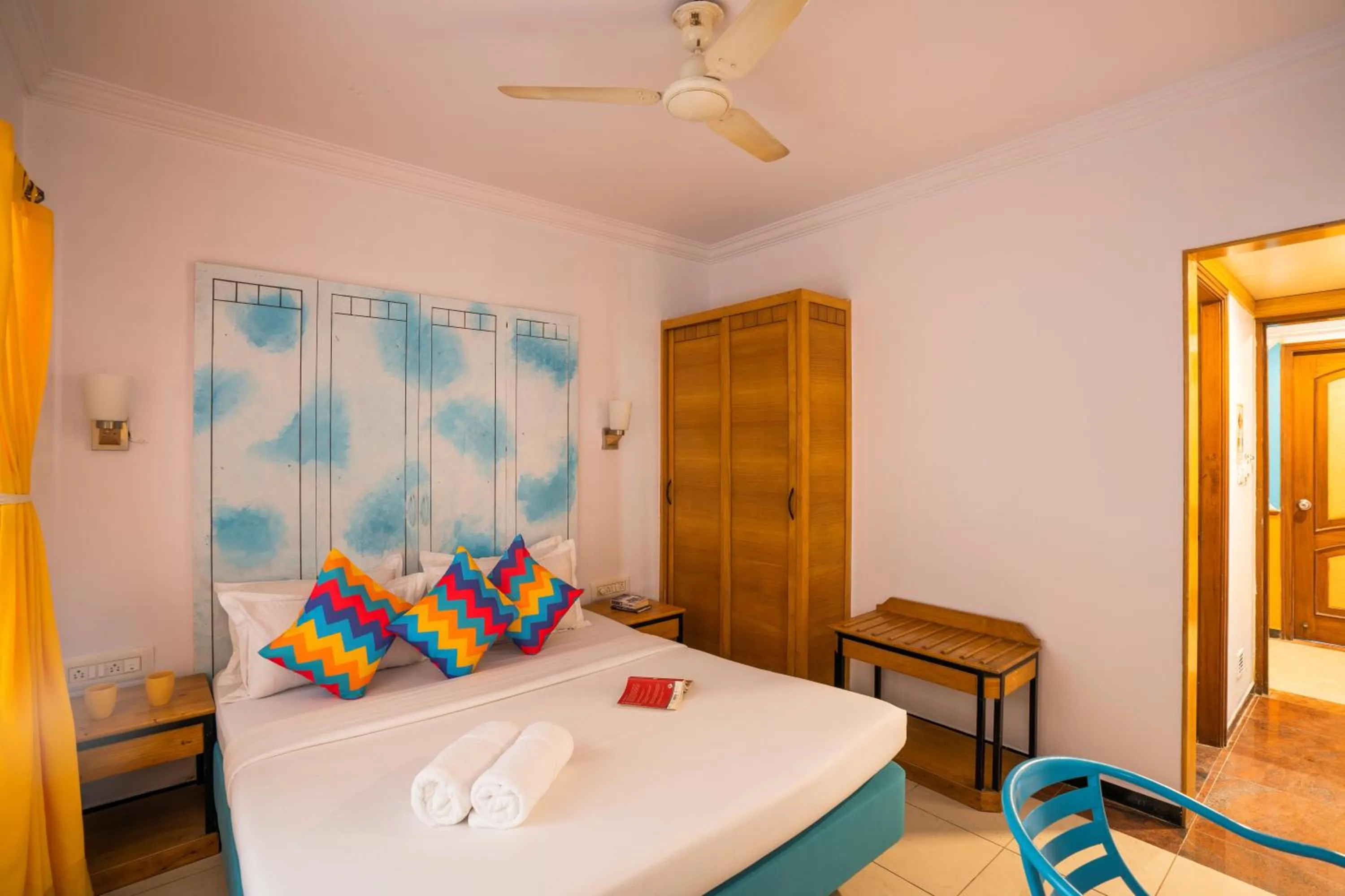 Bed in goSTOPS Bengaluru, Gandhi Nagar Majestic