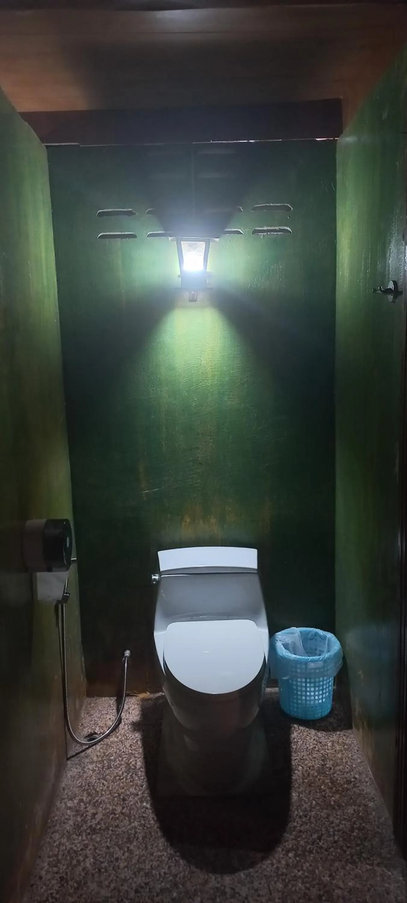 Toilet in Mangrove House Lanta Old Town