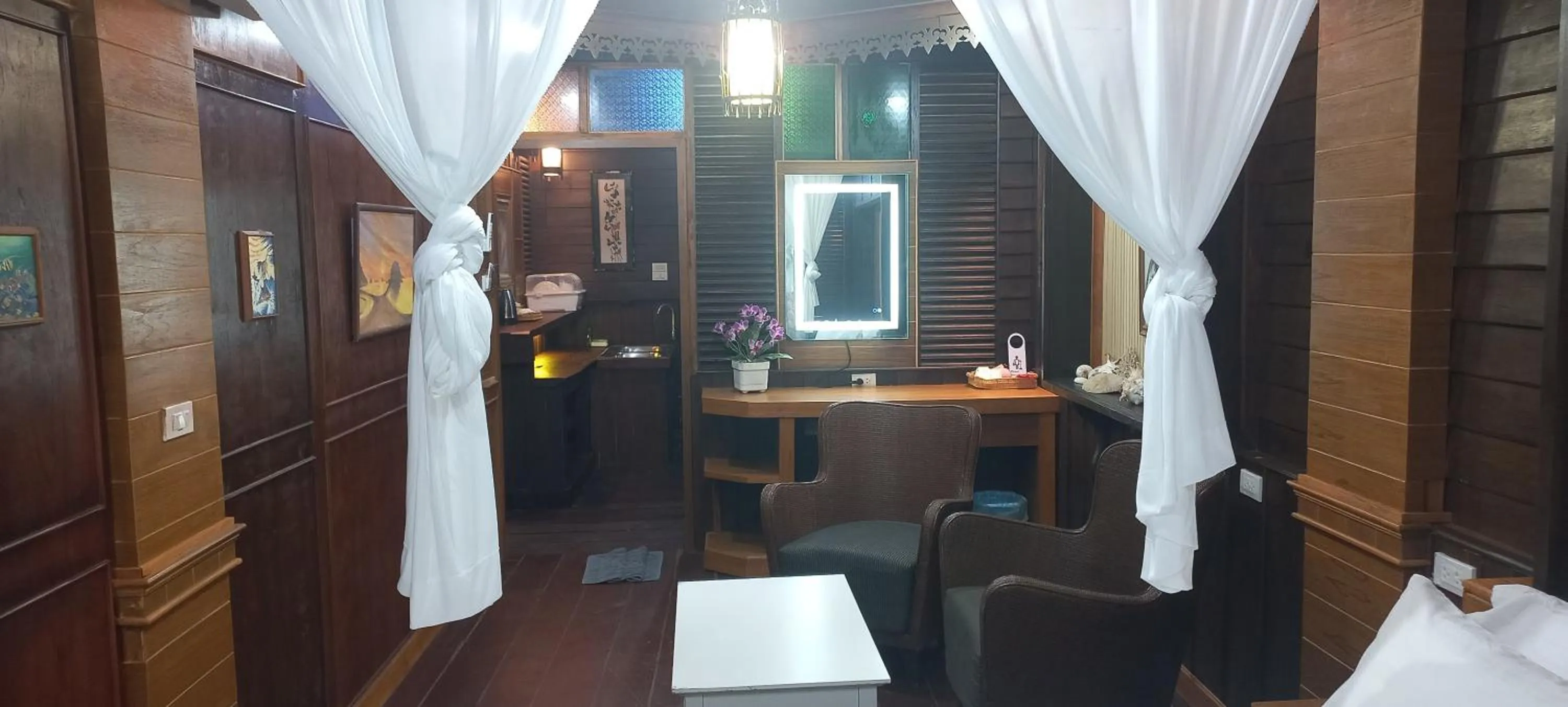 Kitchen or kitchenette in Mangrove House Lanta Old Town