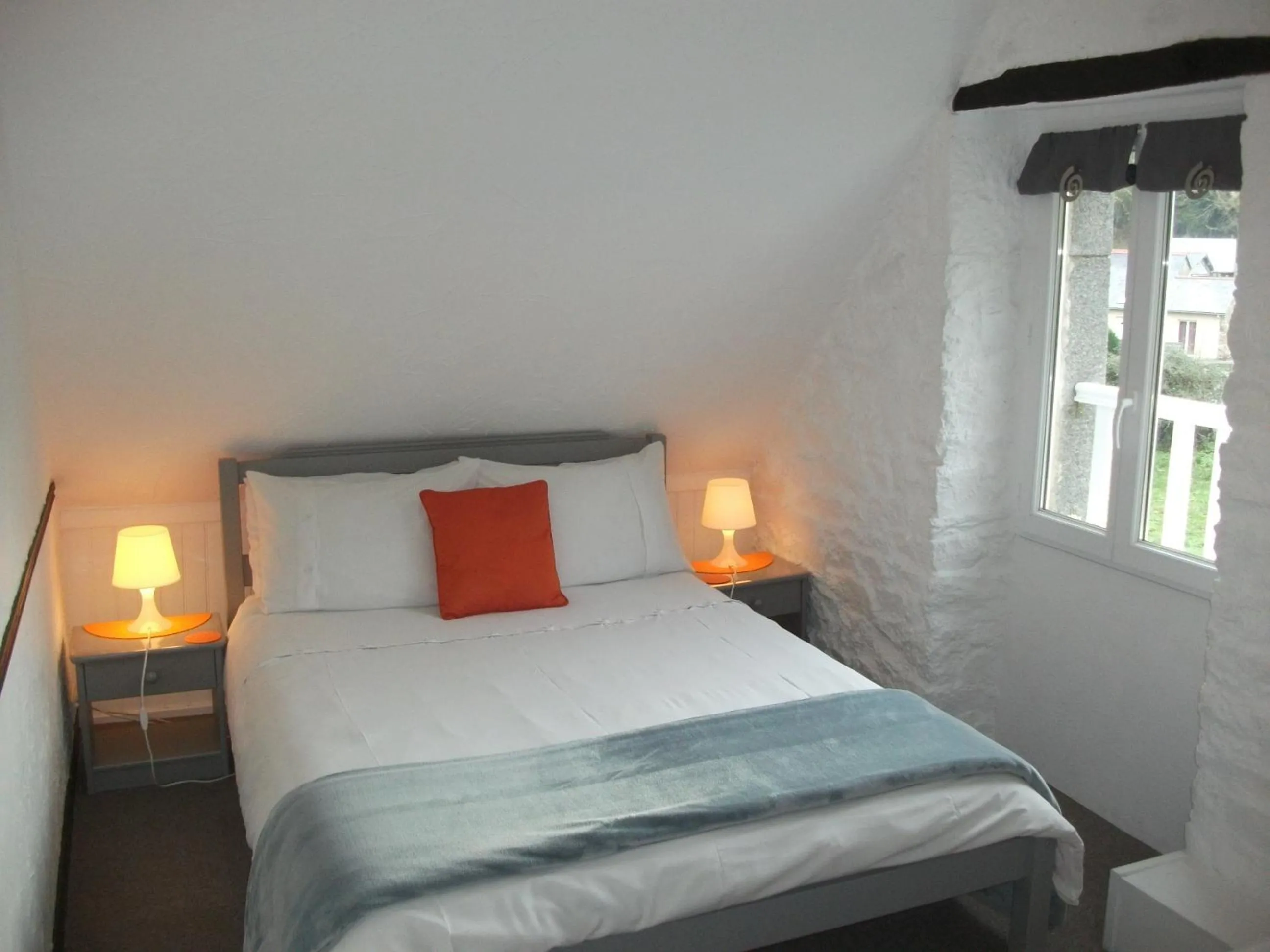 Photo of the whole room, Bed in Au Bon Accueil