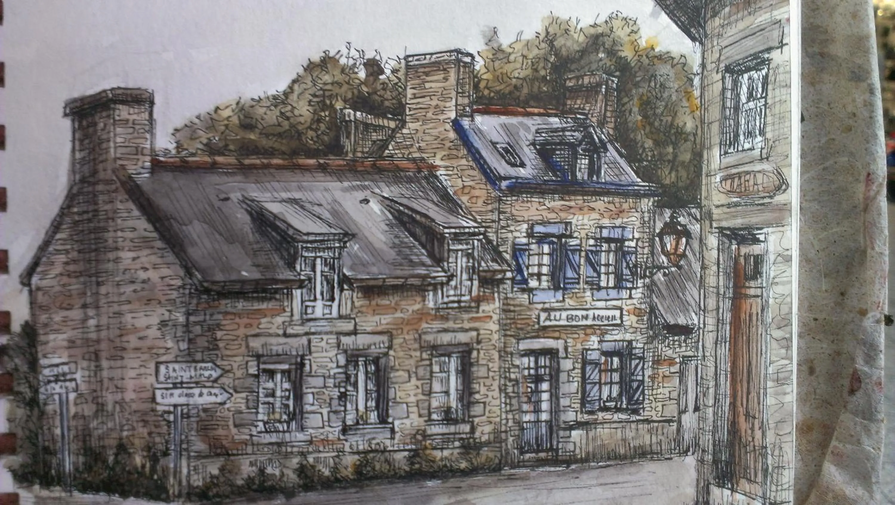 Facade/entrance in Au Bon Accueil