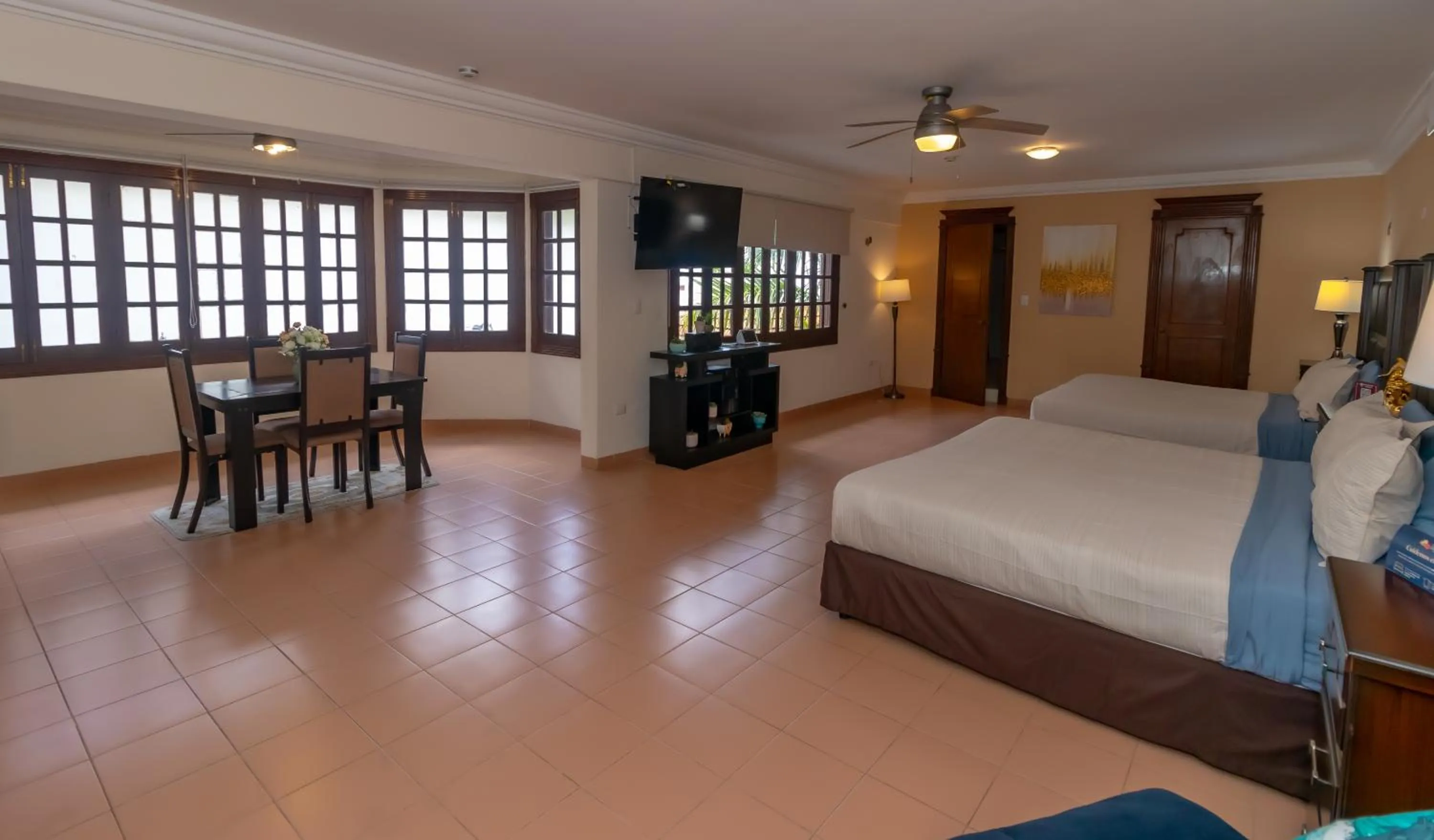 Photo of the whole room, Bed in Hotel Boutique Villas Segovia Cozumel