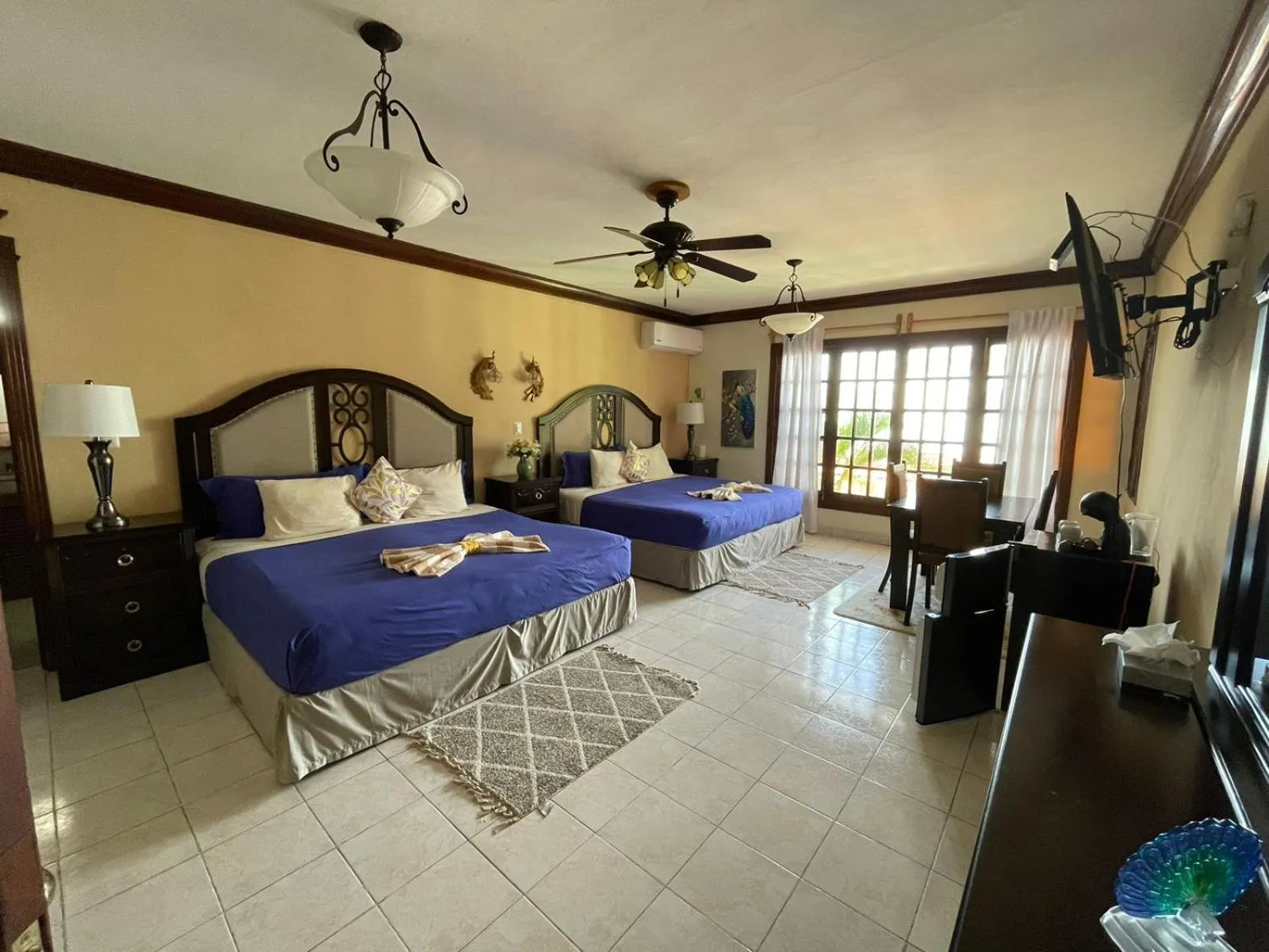 Photo of the whole room, Bed in Hotel Boutique Villas Segovia Cozumel