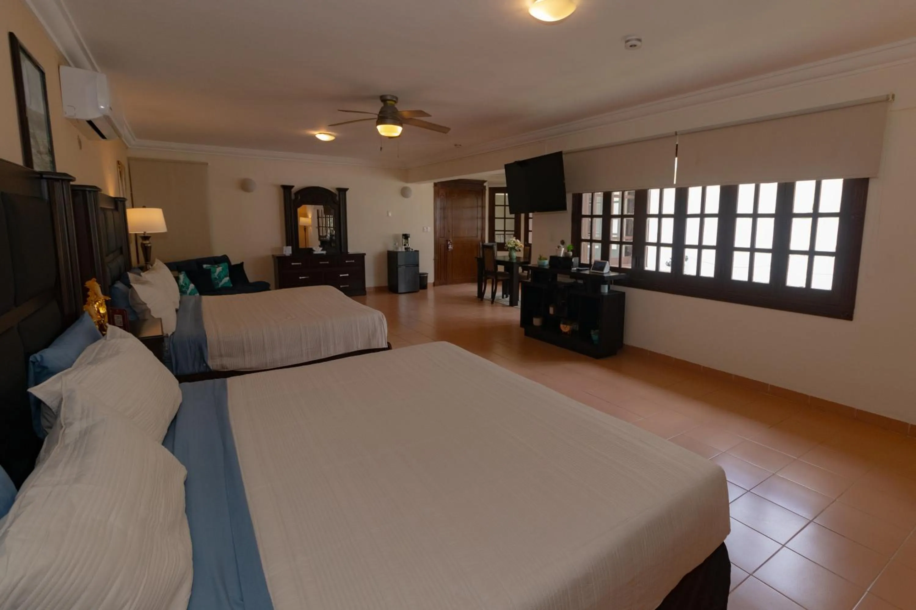 Photo of the whole room, Bed in Hotel Boutique Villas Segovia Cozumel